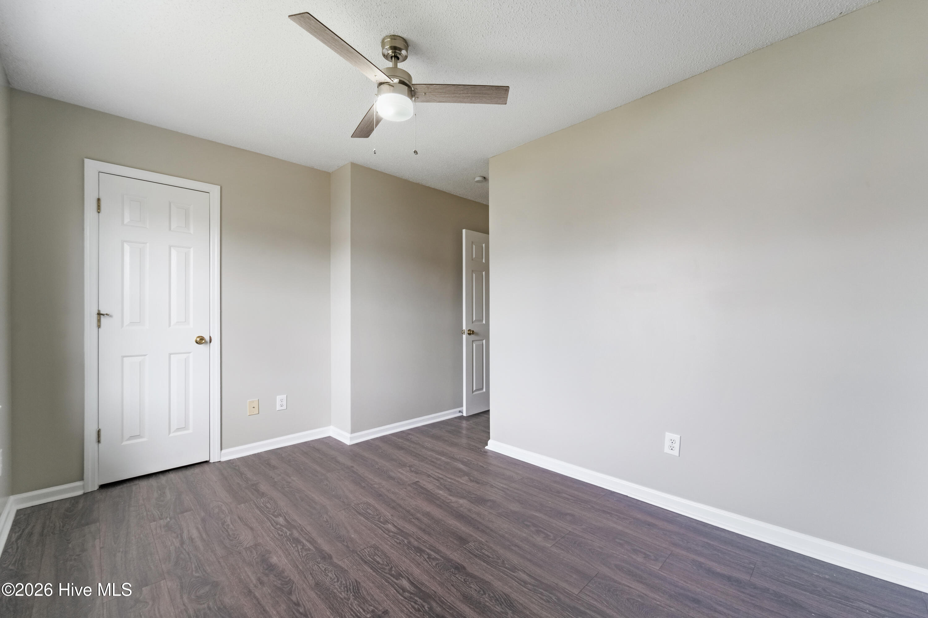 207 Pinegrove Court Property Photo 13