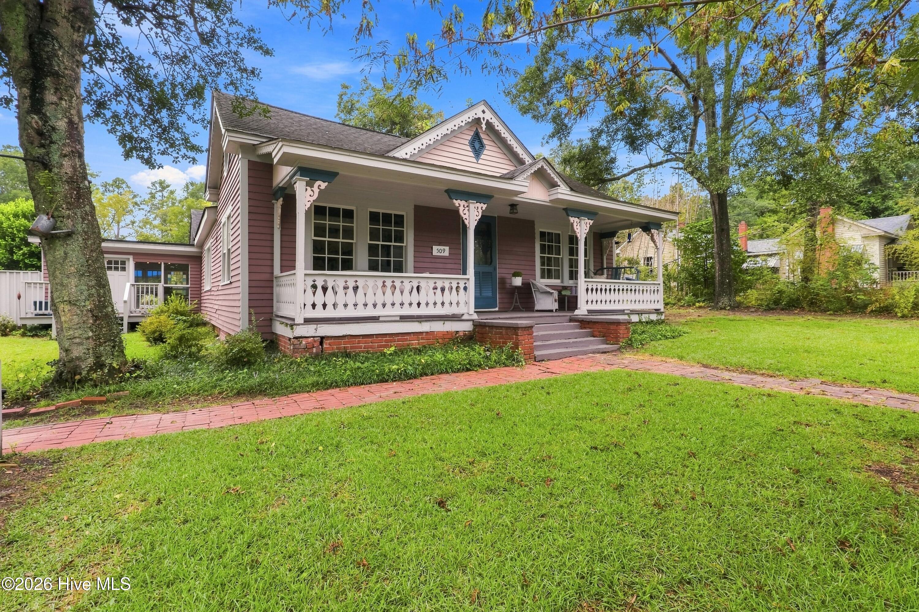 509 Carthage Street Property Photo 2