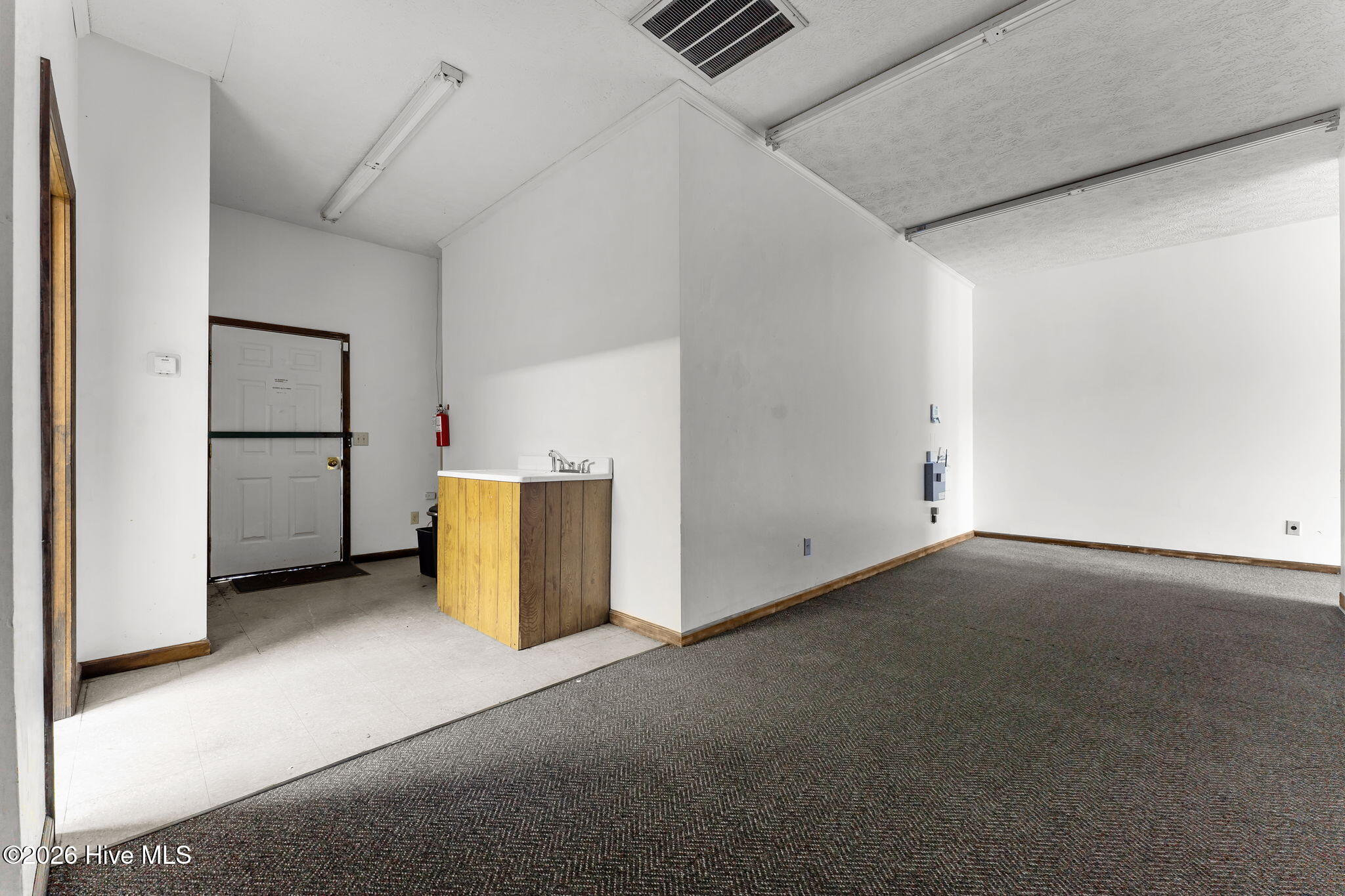 402-406b Harris Avenue Property Photo 45