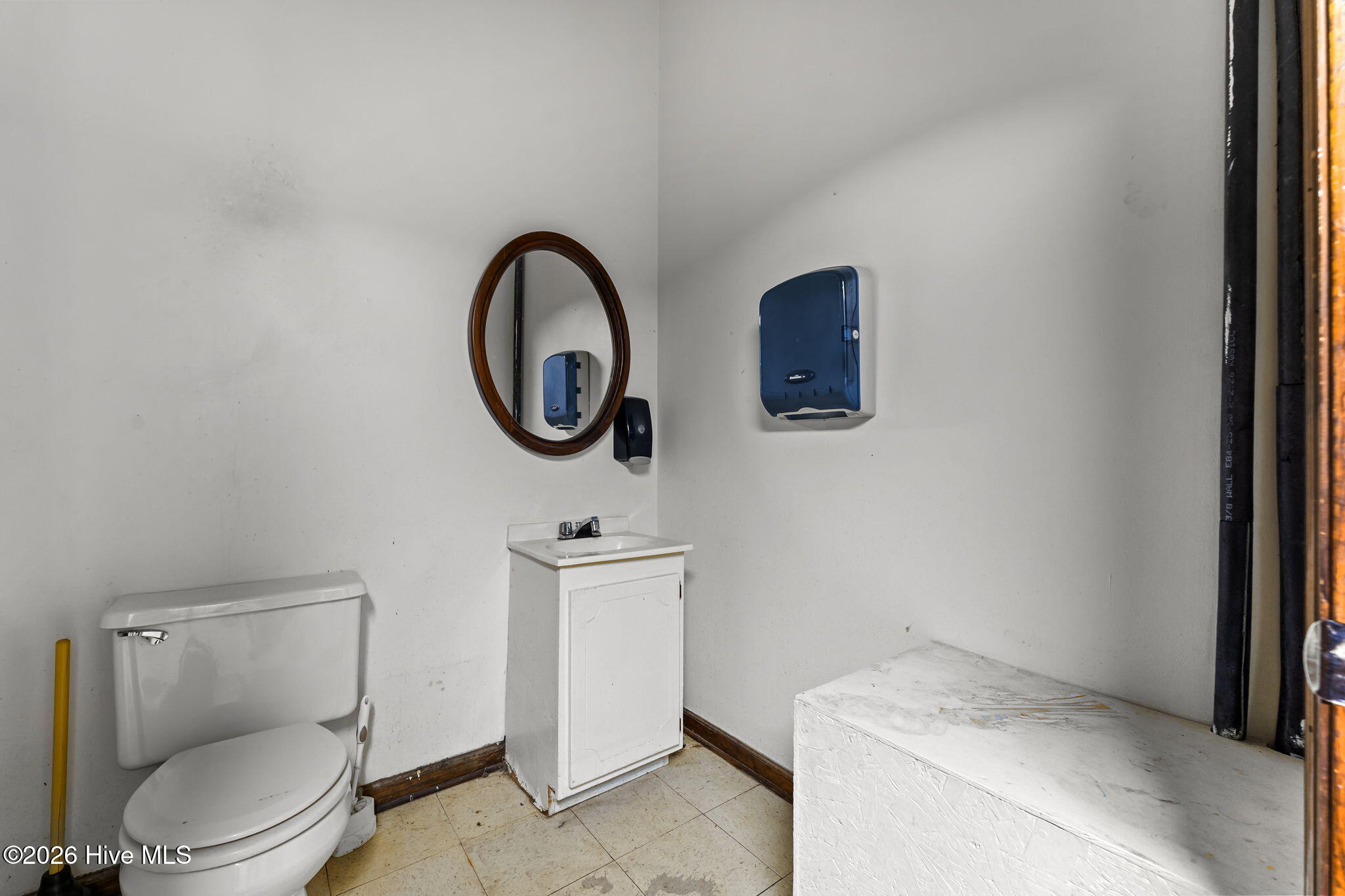 402-406b Harris Avenue Property Photo 46