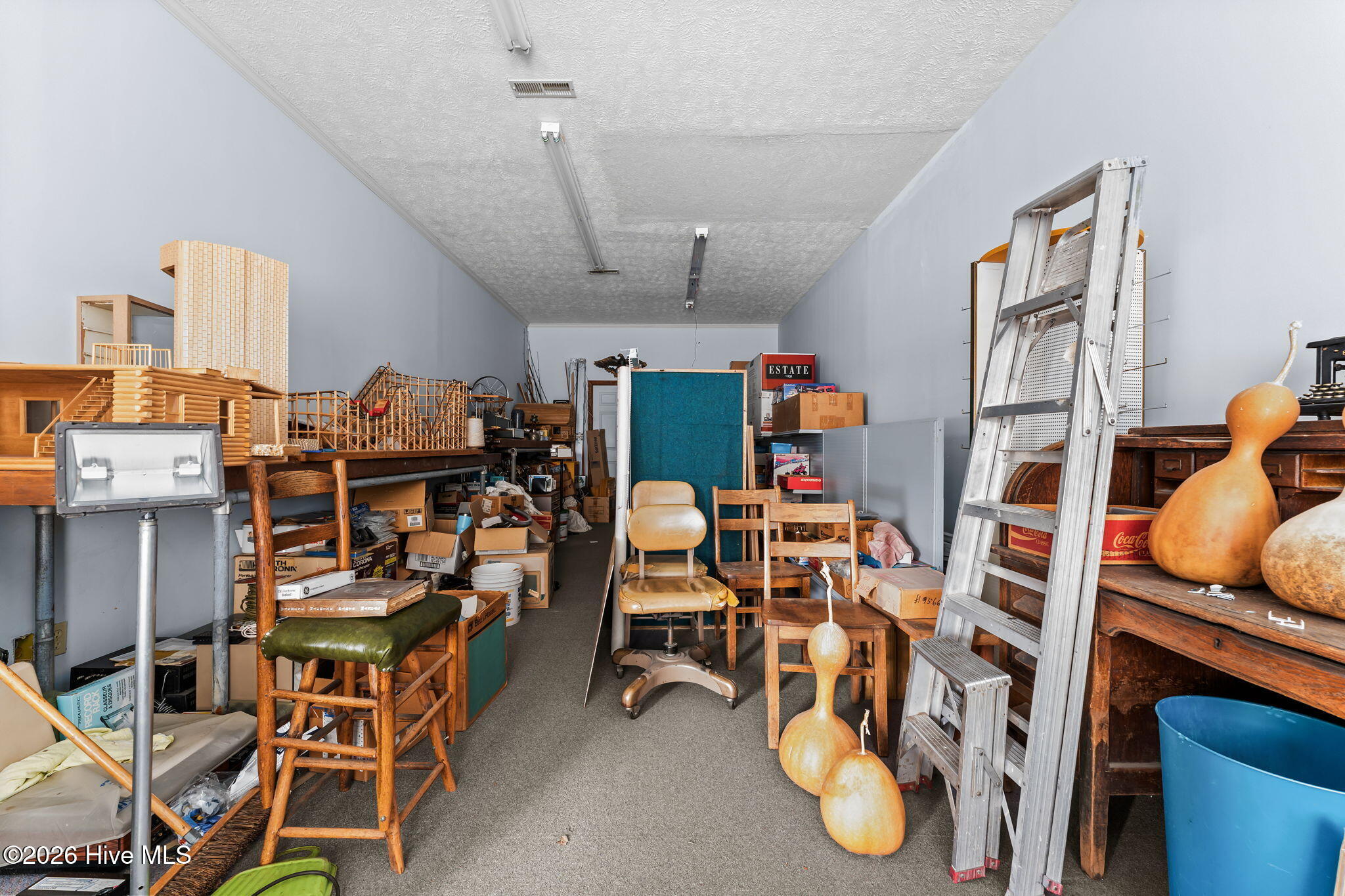 402-406b Harris Avenue Property Photo 47