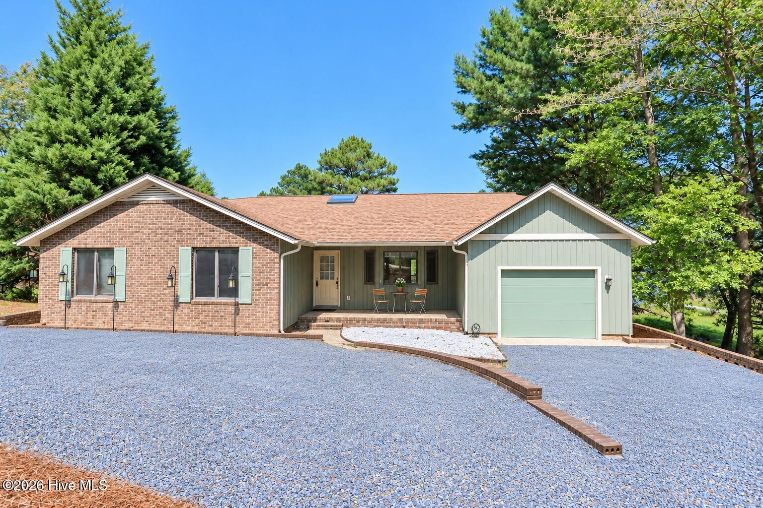 116 Shagbark Court Property Photo 2