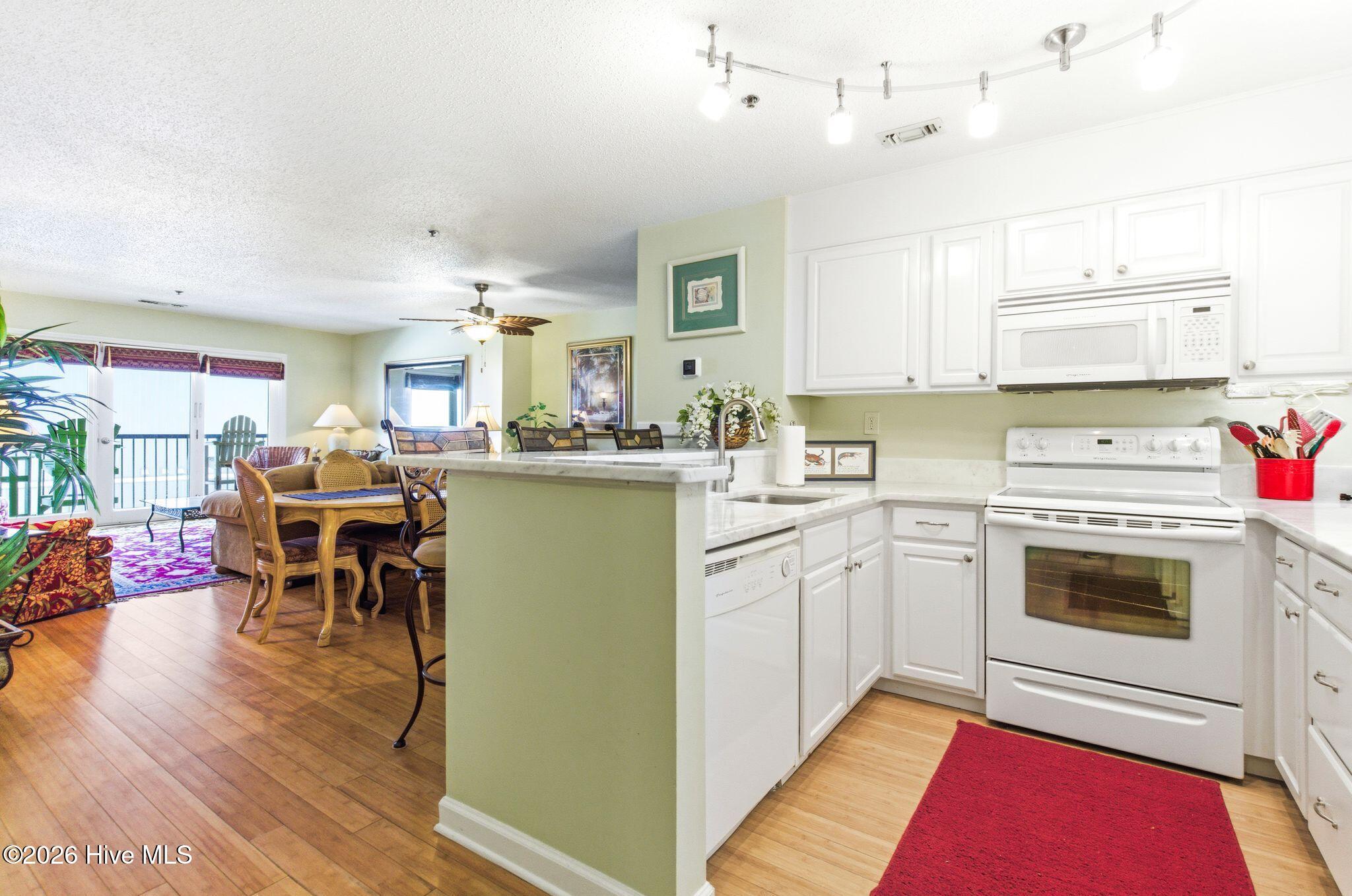 790 New River Inlet Road Unit 220a Property Photo 9