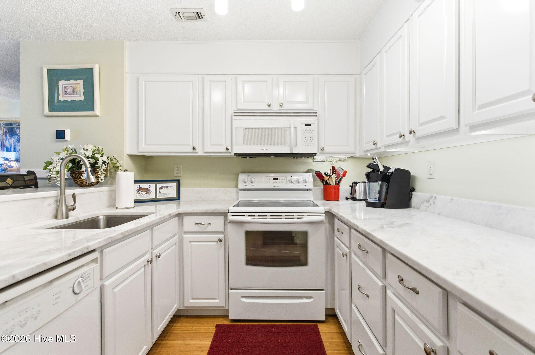 790 New River Inlet Road Unit 220a Property Photo 10