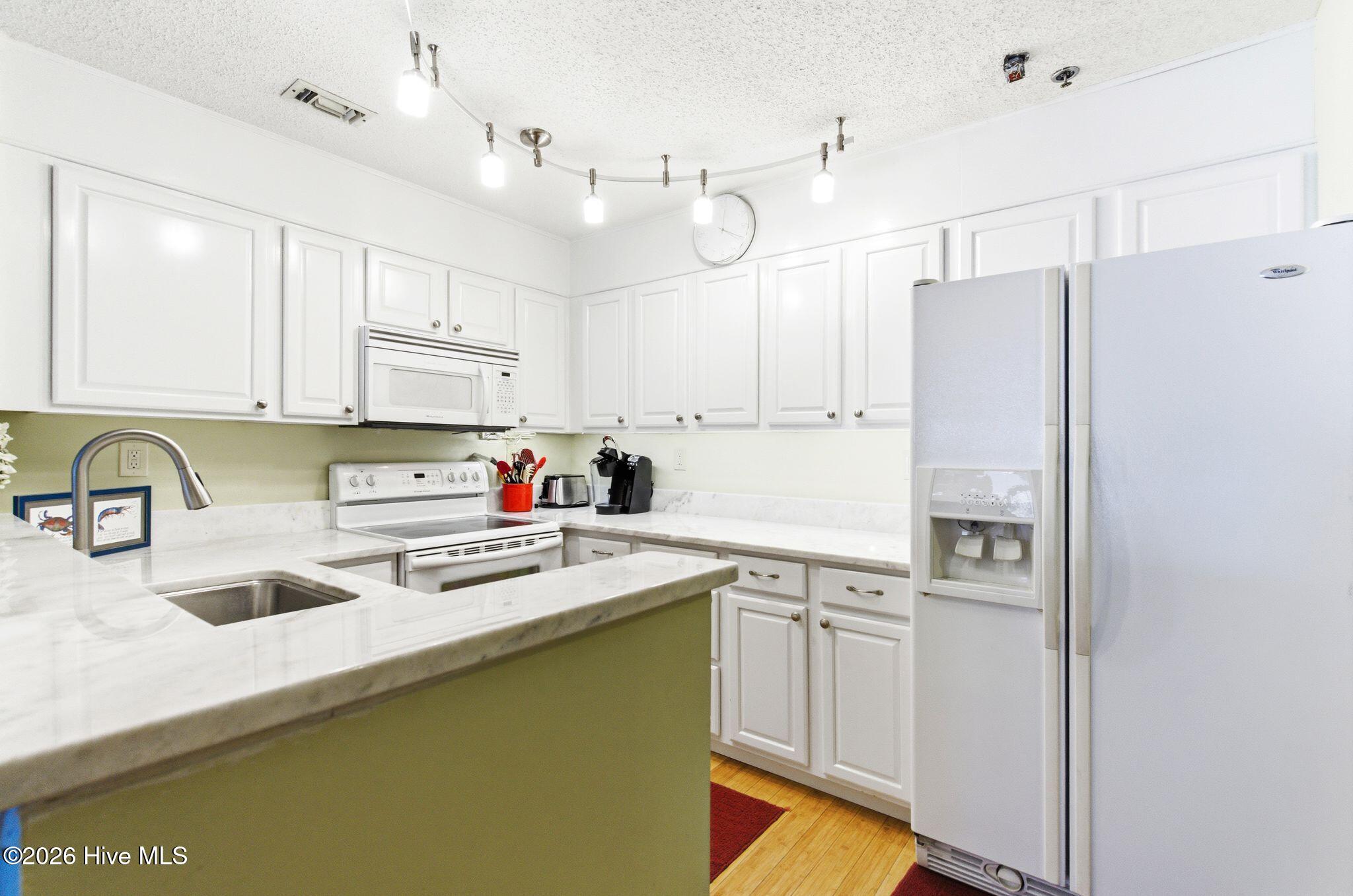 790 New River Inlet Road Unit 220a Property Photo 12