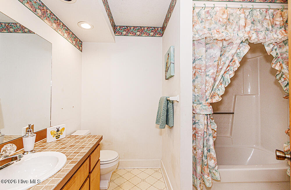 109 Spinnaker Cove Property Photo 37