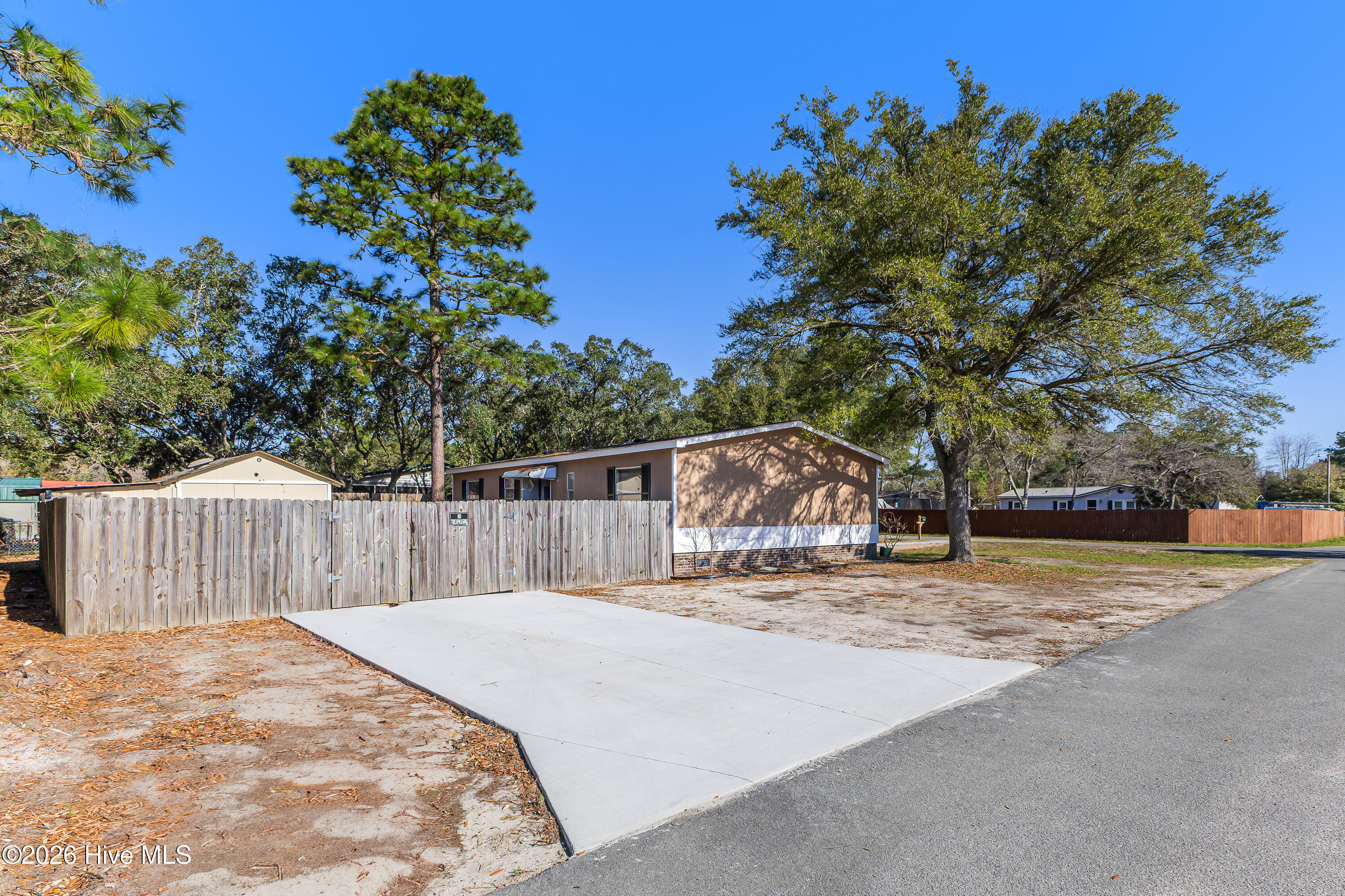 4690 Port Loop Road Se Property Photo 3