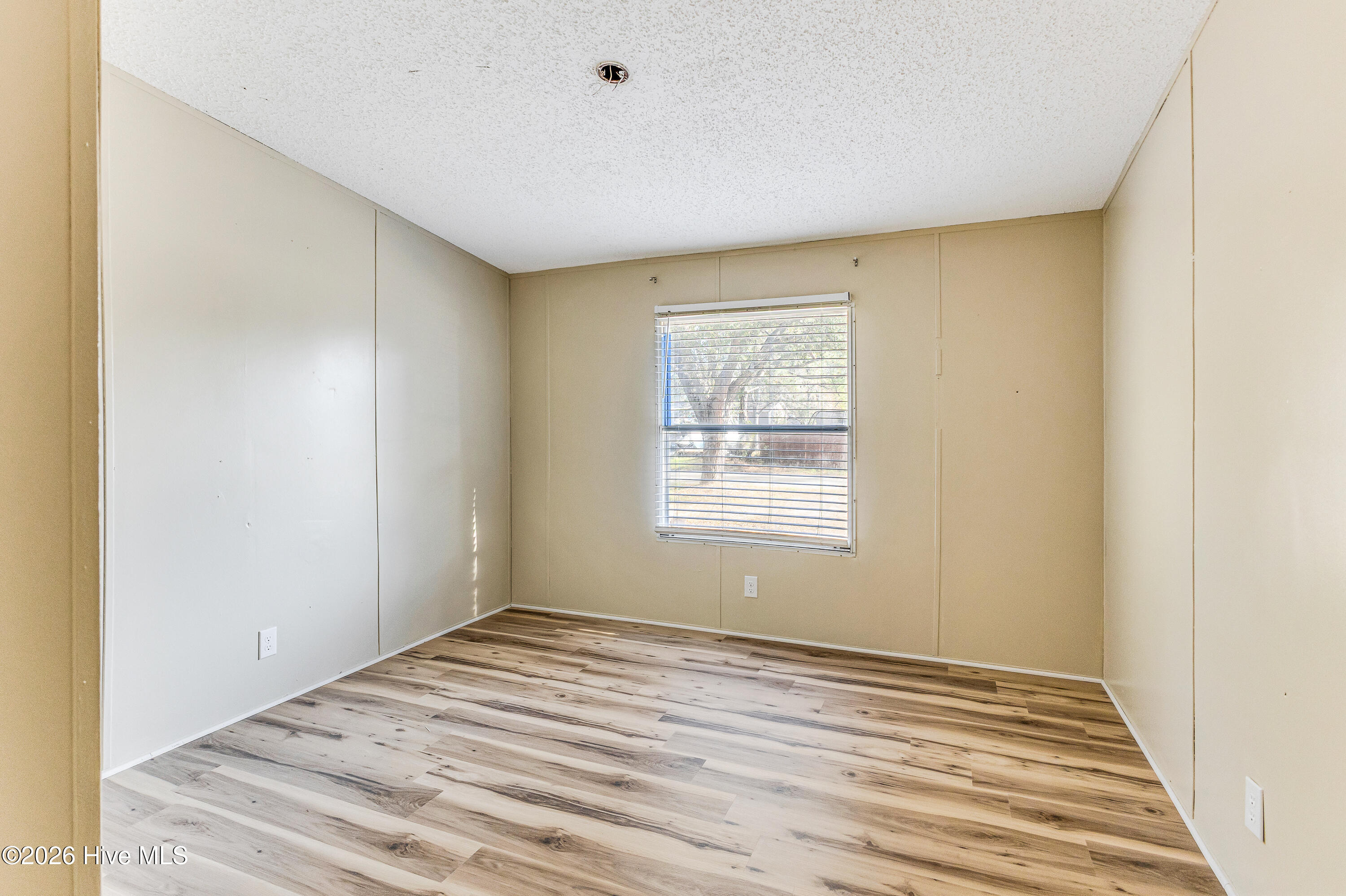 4690 Port Loop Road Se Property Photo 7