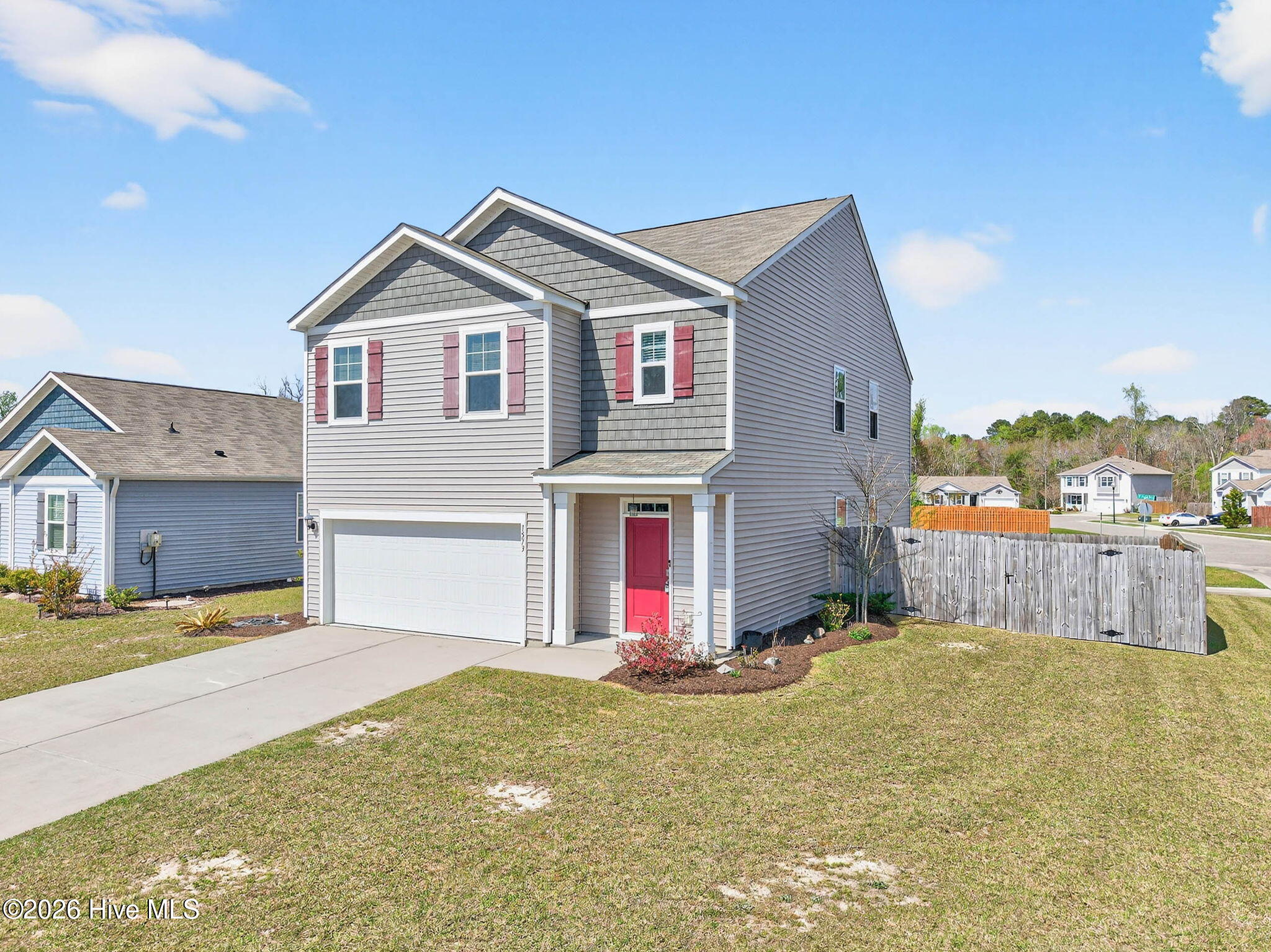 1573 Murre Court Se Property Photo 3