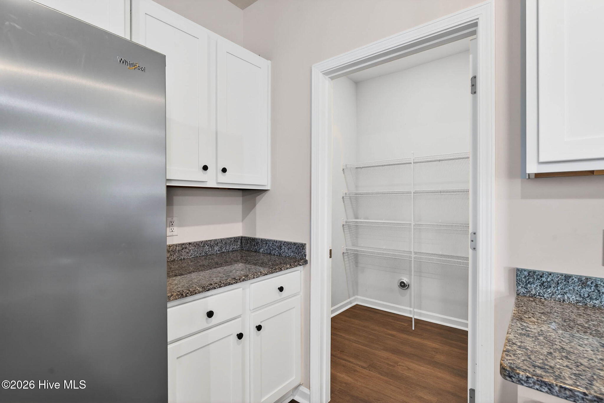 1573 Murre Court Se Property Photo 18