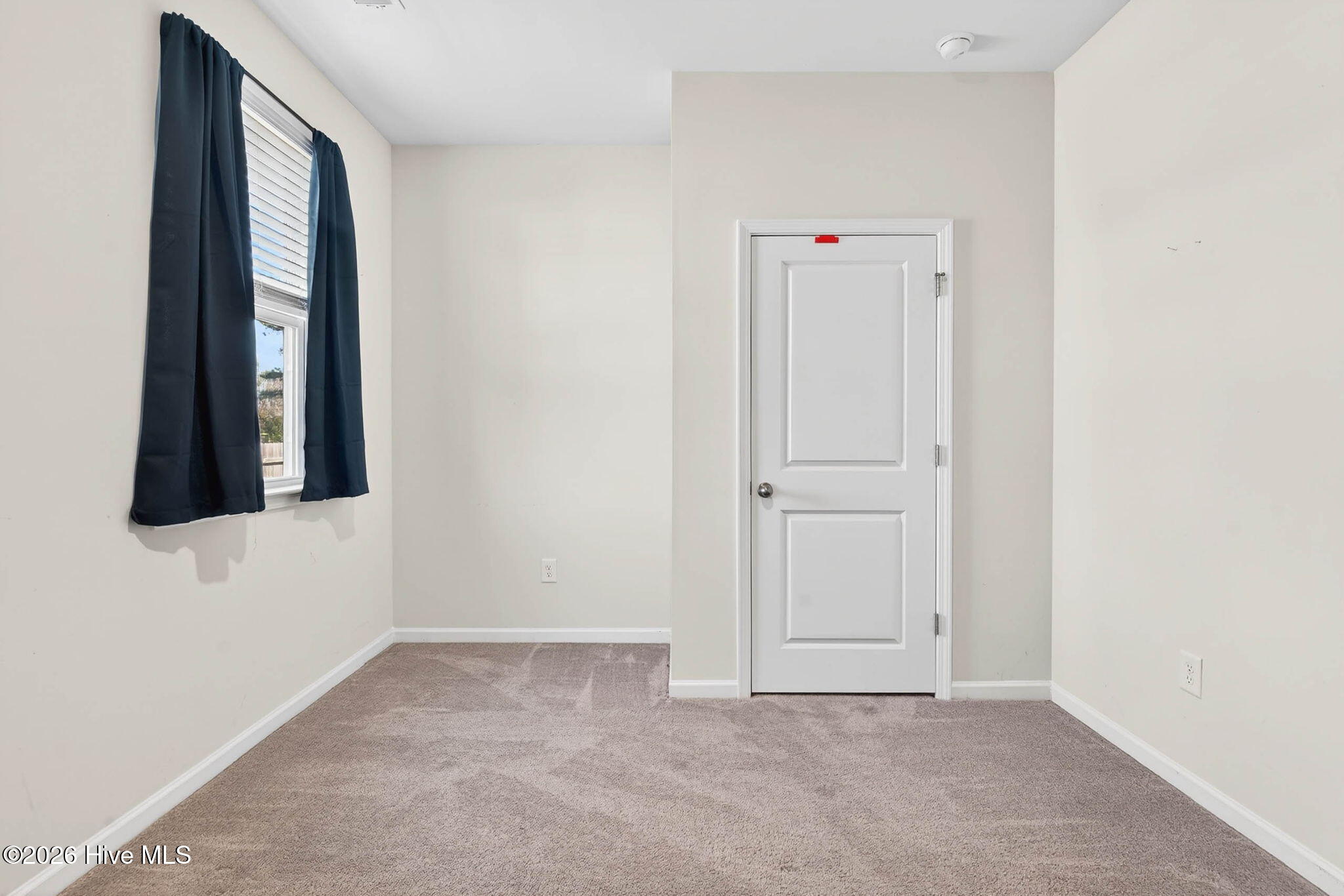 1573 Murre Court Se Property Photo 20