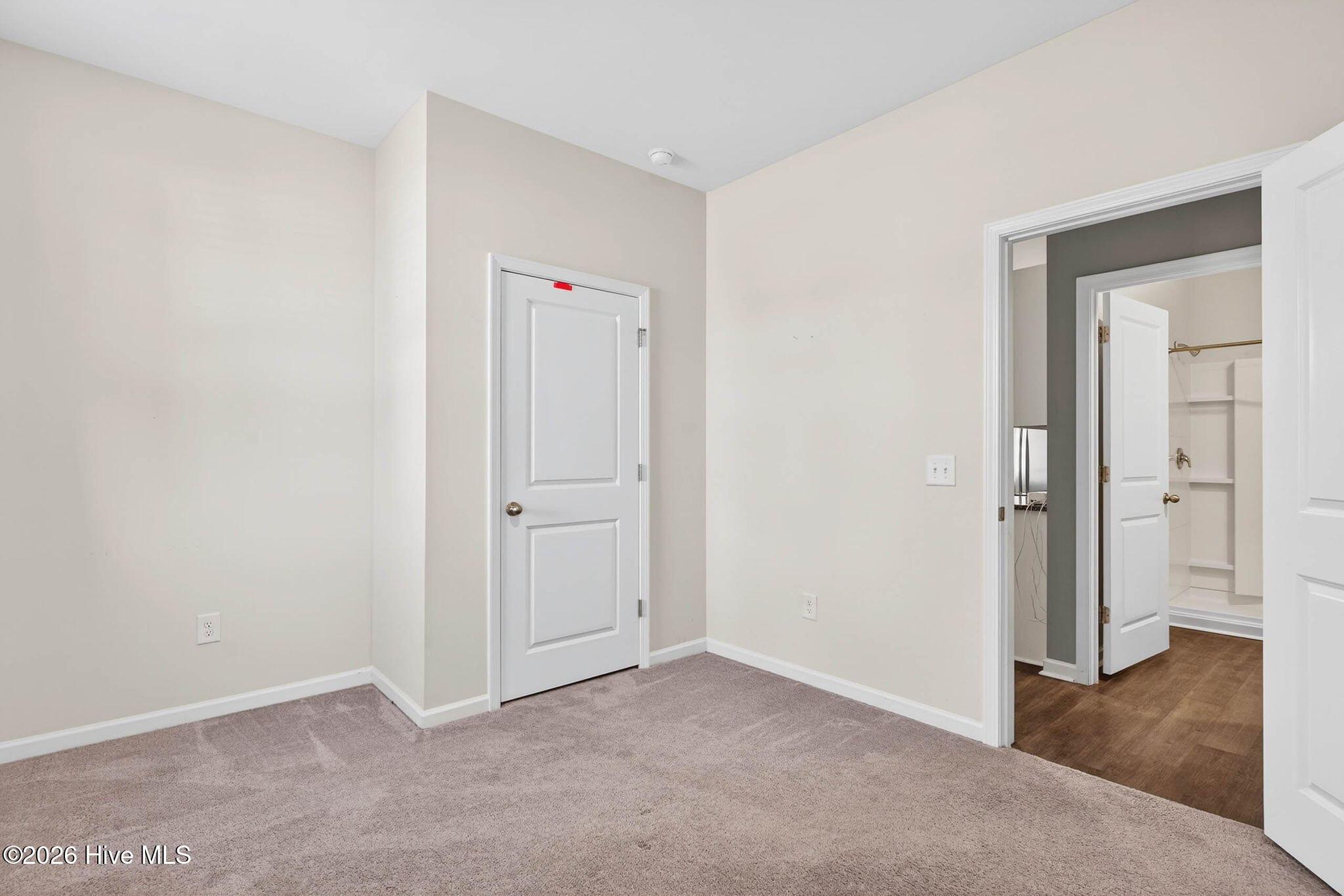 1573 Murre Court Se Property Photo 21