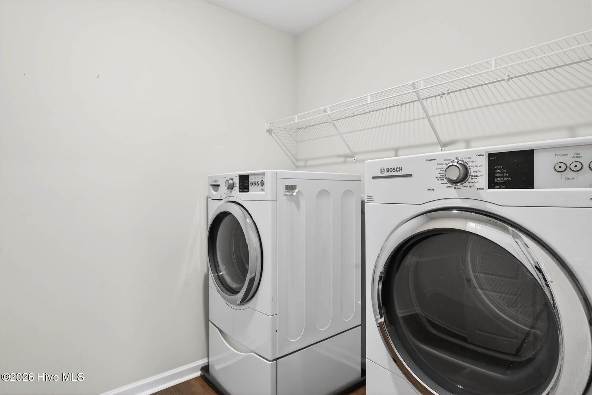 1573 Murre Court Se Property Photo 39