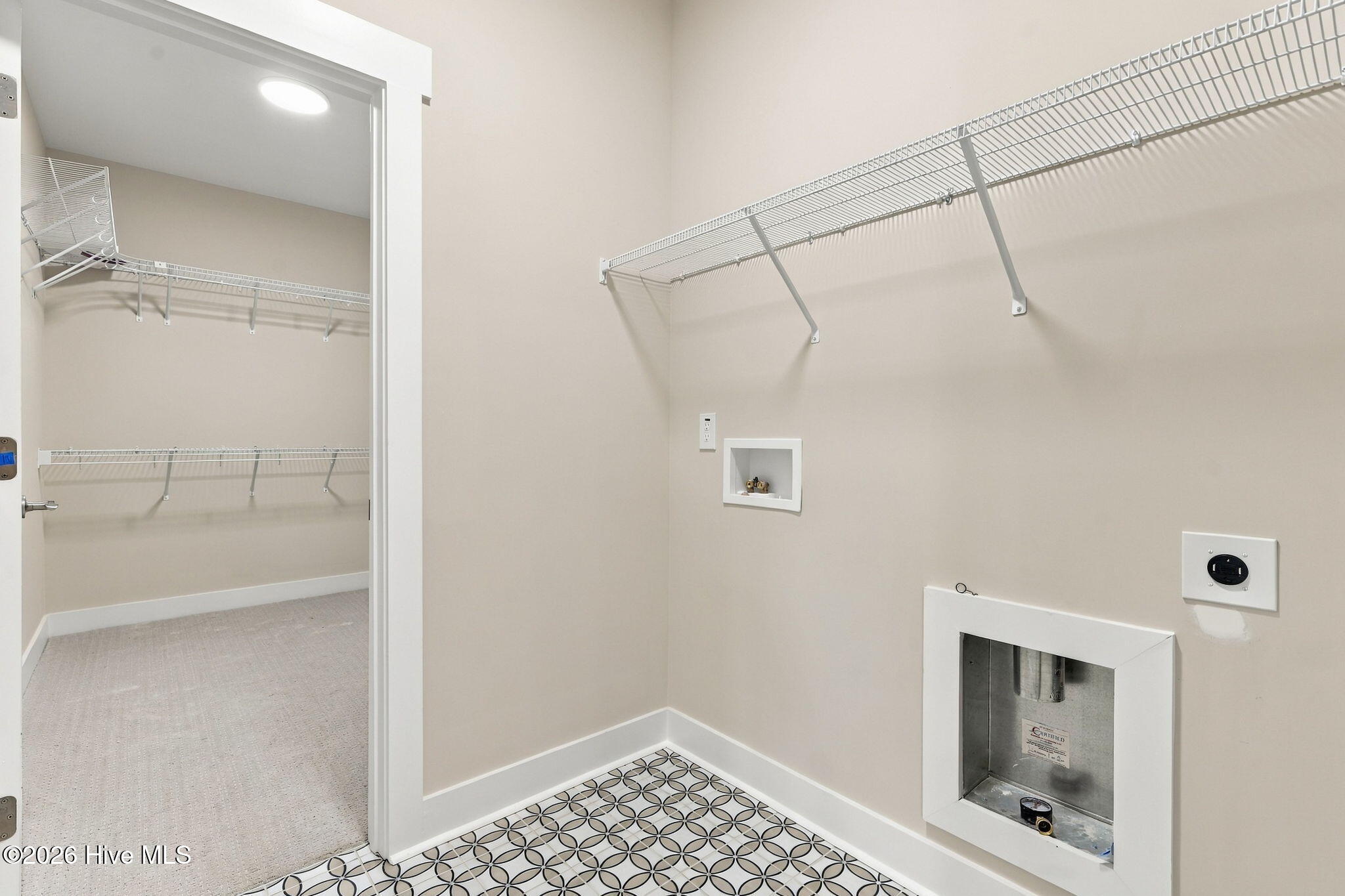 452 James Street Property Photo 22