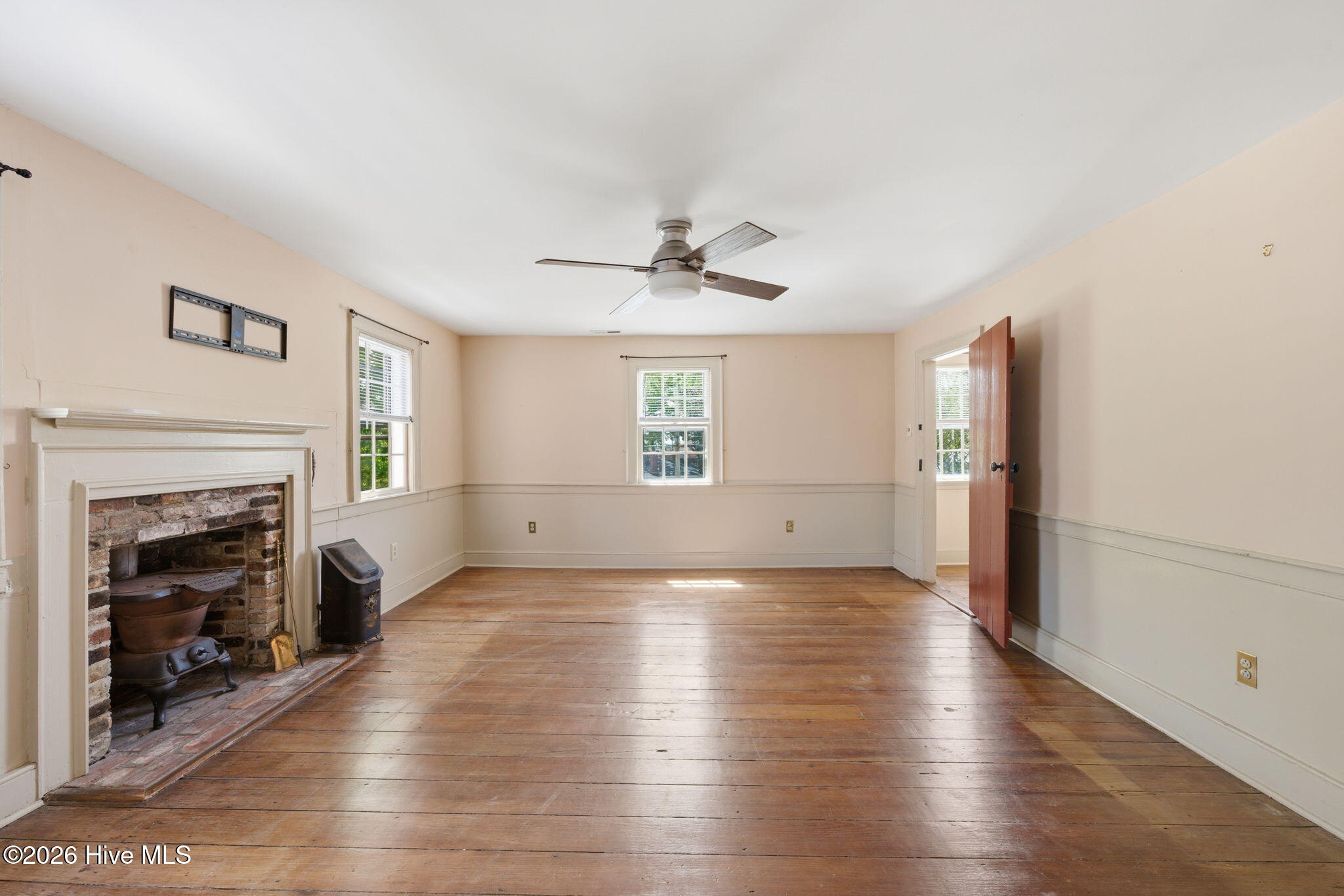 804 Pollock Street Property Photo 27