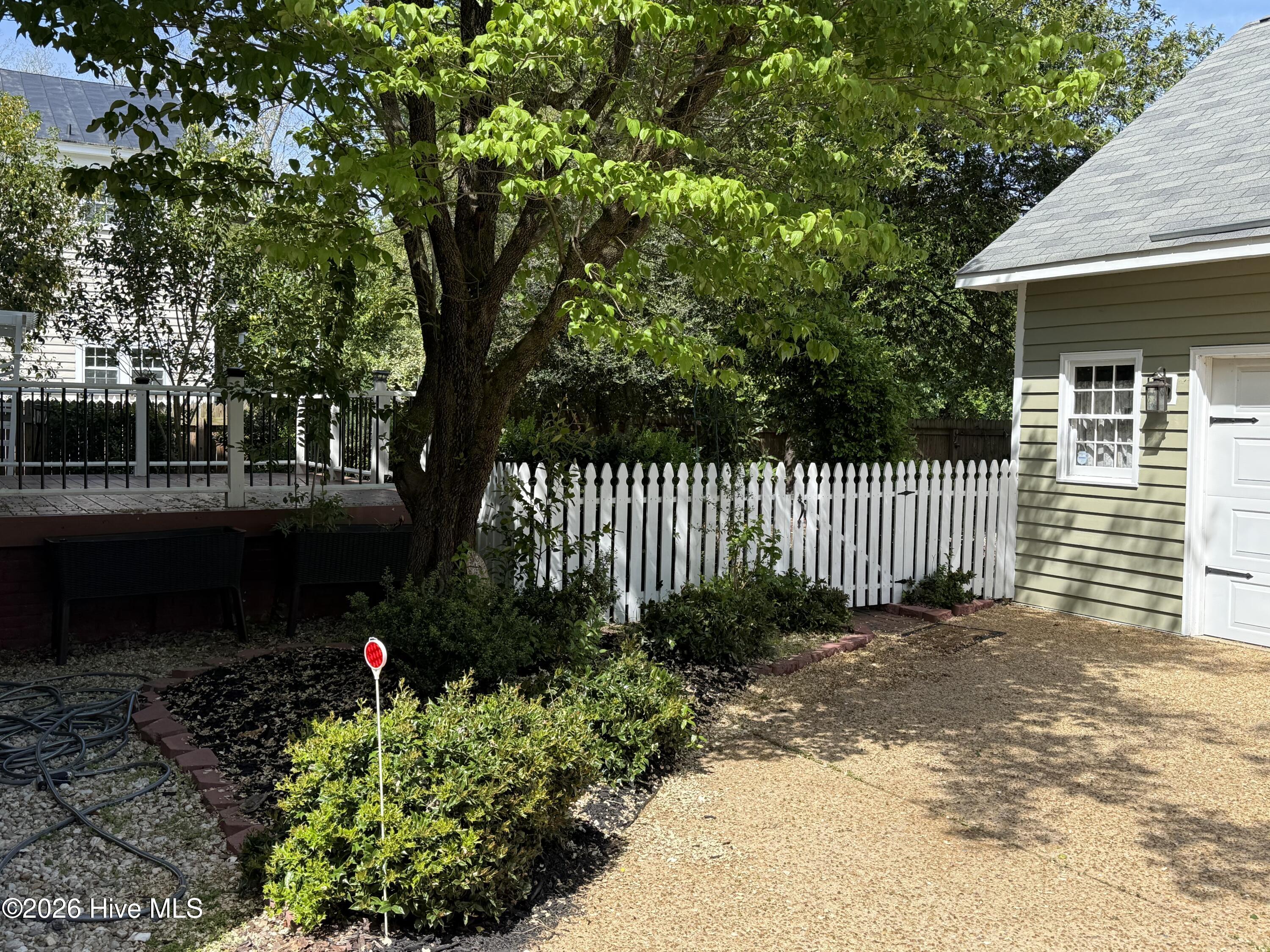 804 Pollock Street Property Photo 46