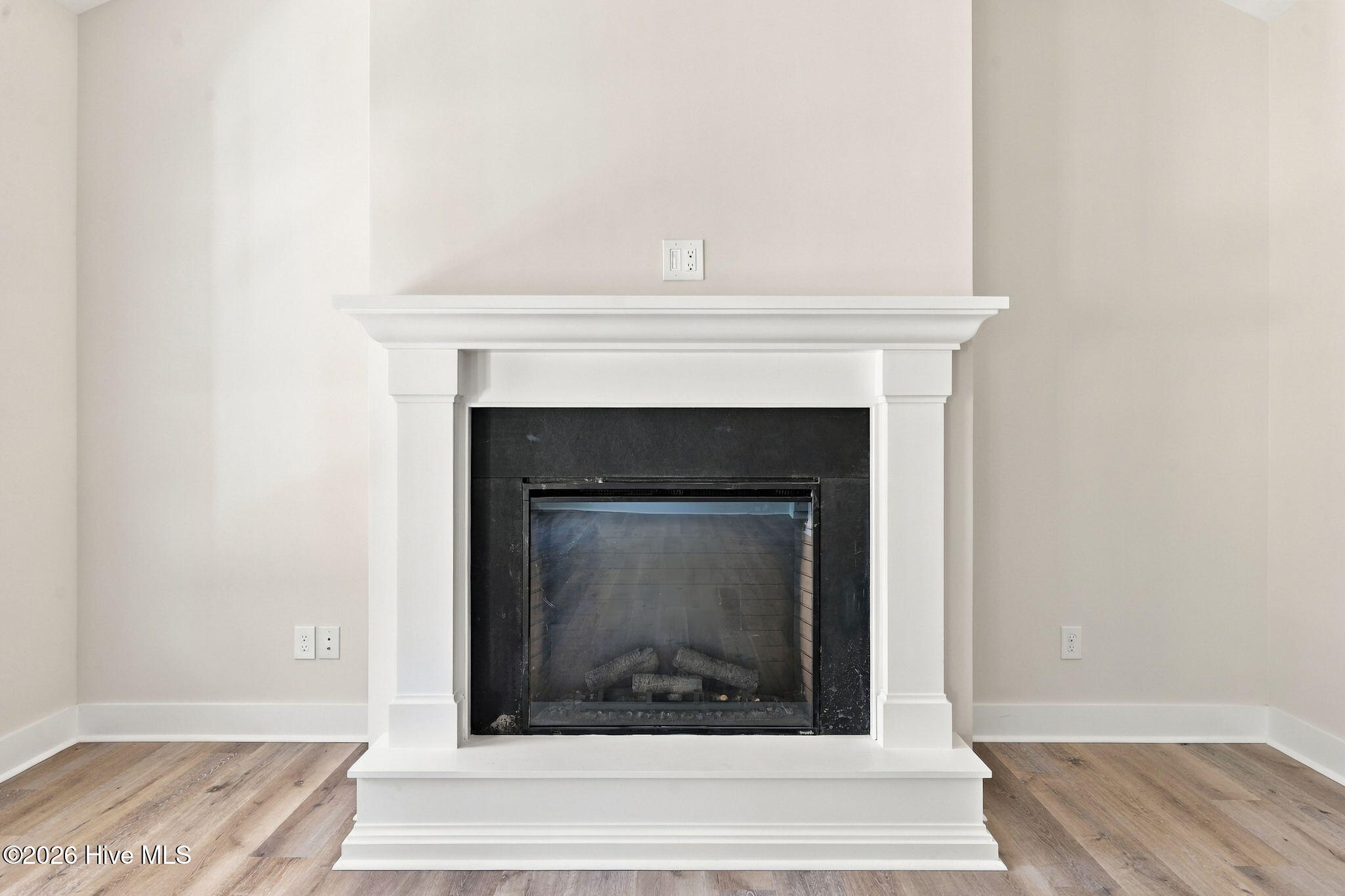 454 James Street Property Photo 13