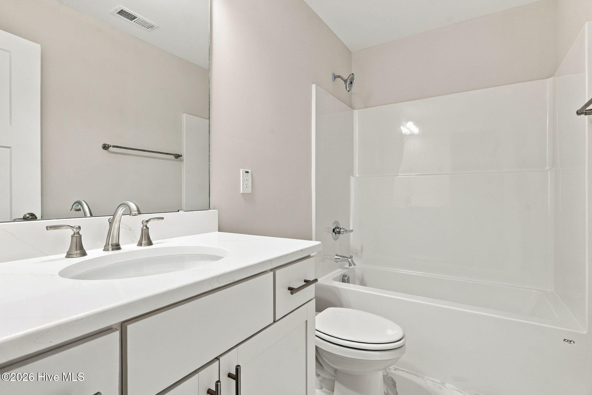 454 James Street Property Photo 22