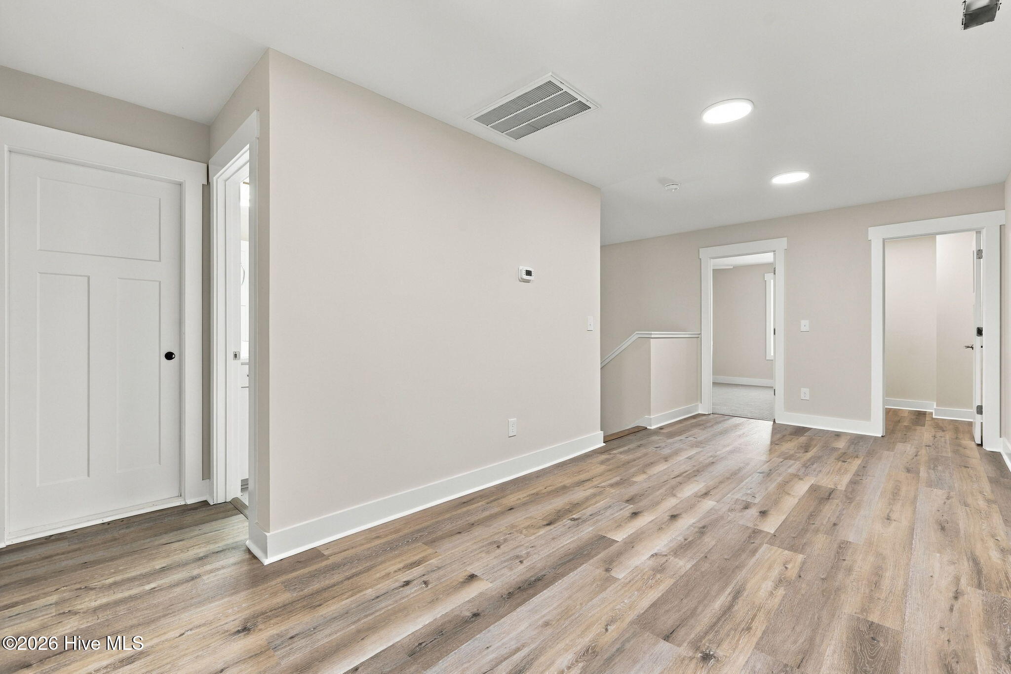 454 James Street Property Photo 23