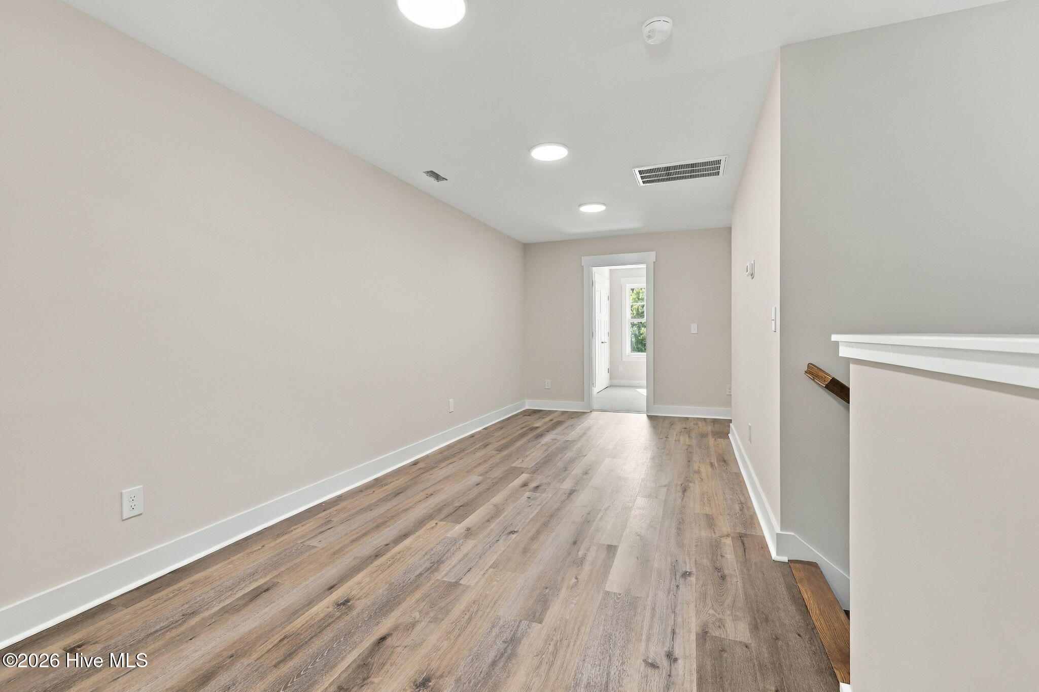 454 James Street Property Photo 28
