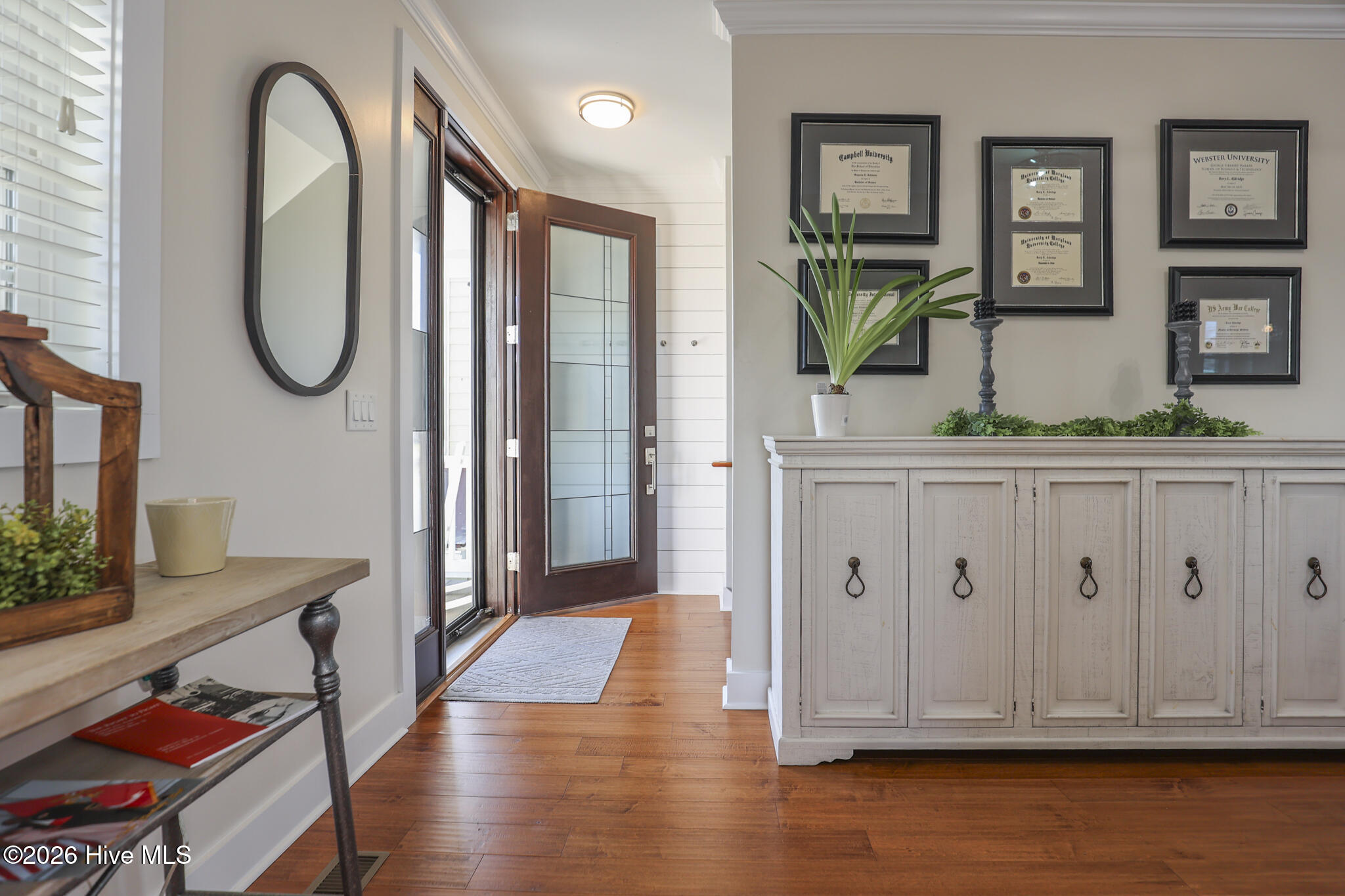 146 Laguna Bay Drive Property Photo 3