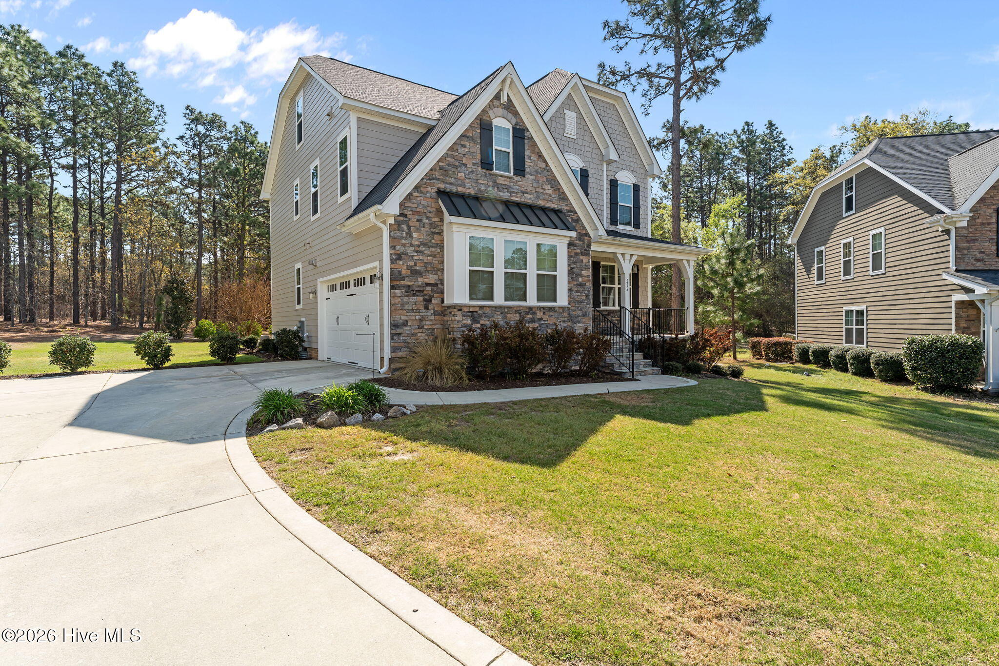 236 Claret Court Property Photo 2