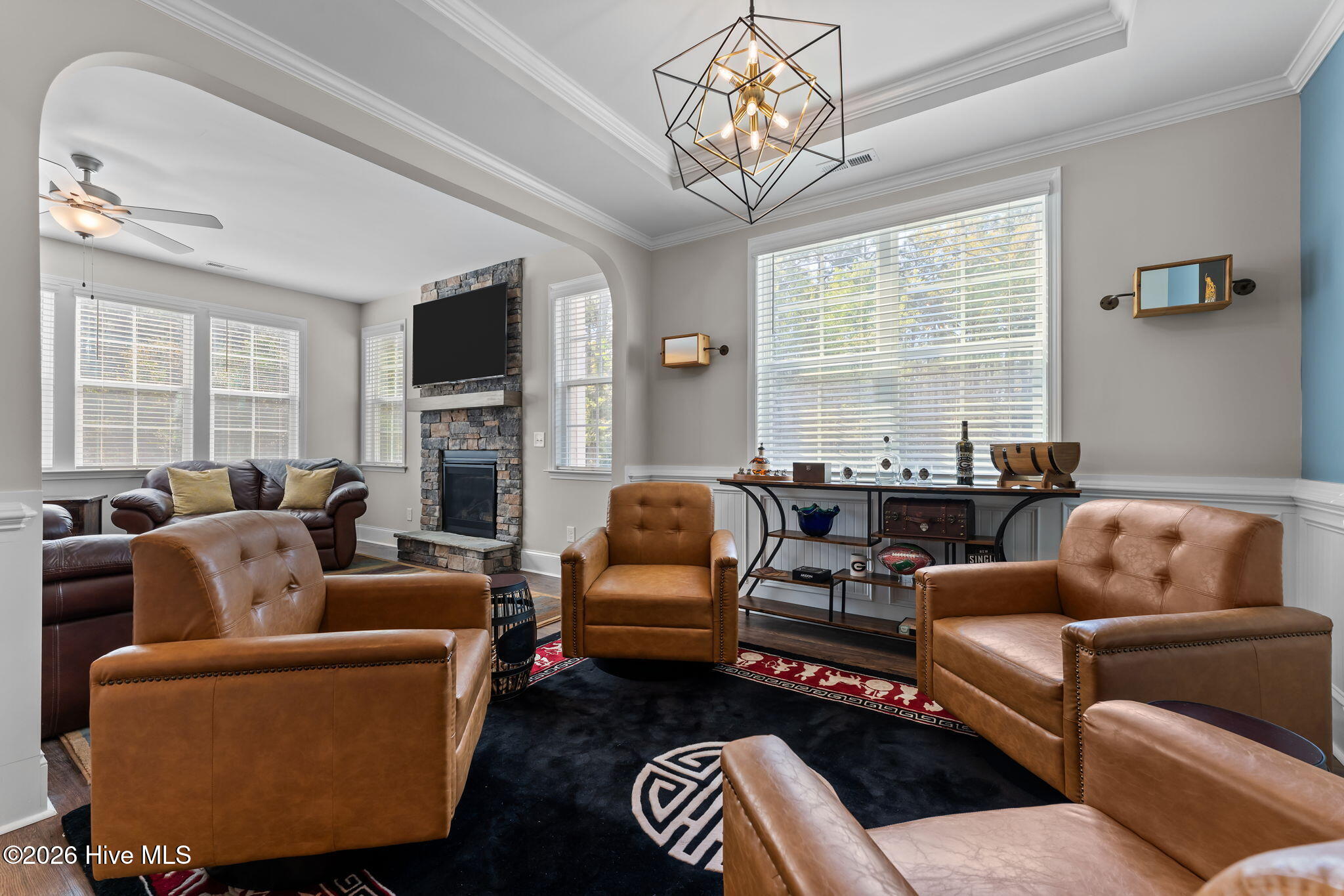 236 Claret Court Property Photo 8