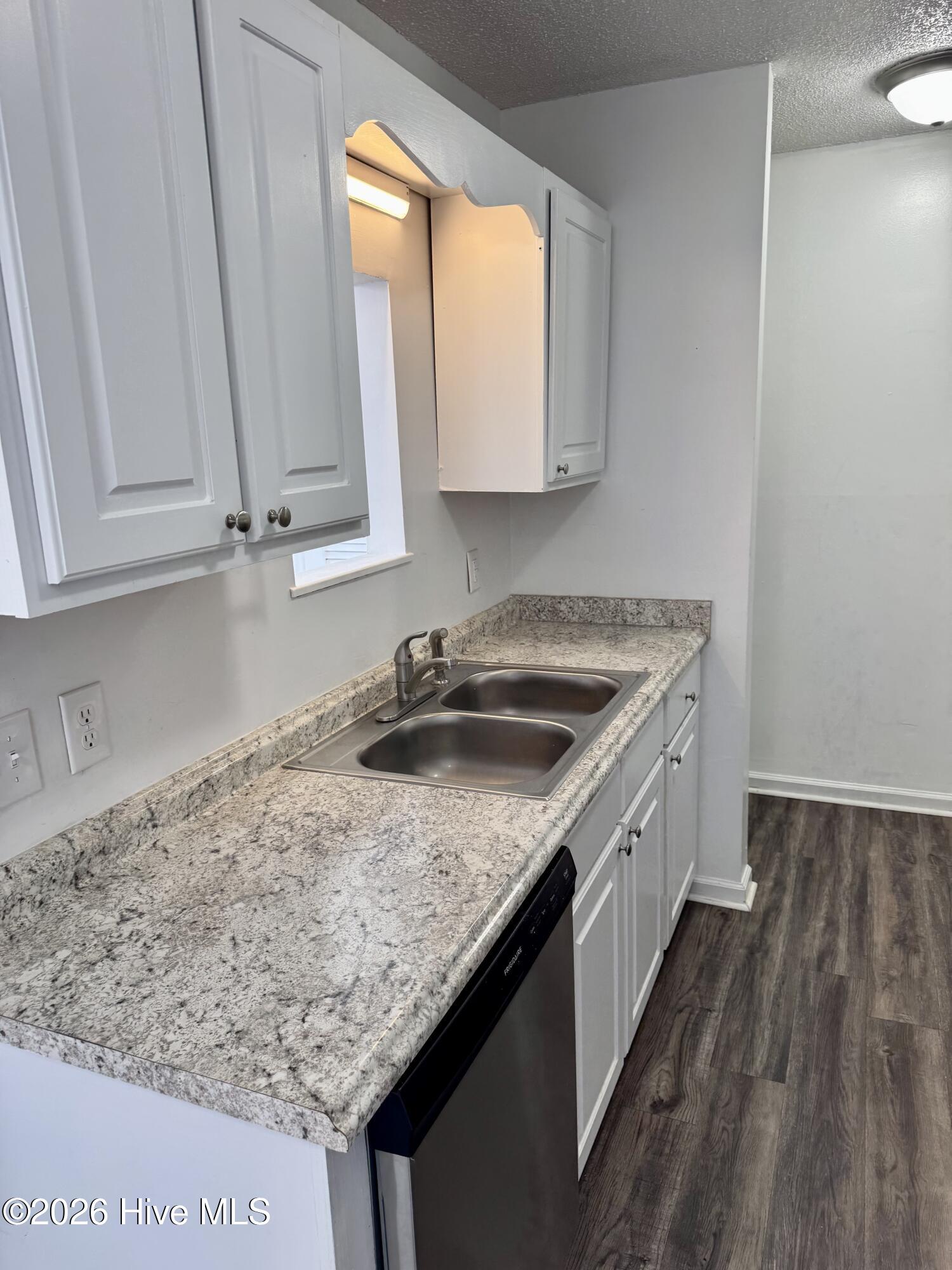 1291 Park West Drive 2 Property Photo 6