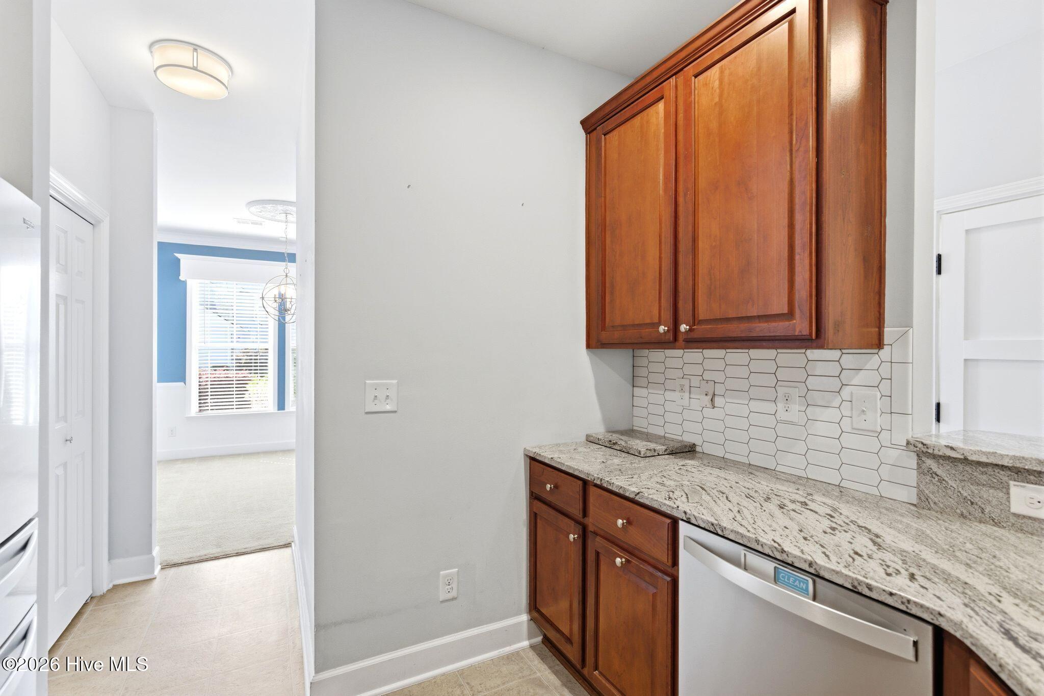 4002 Norseman Loop Unit 2 Property Photo 10