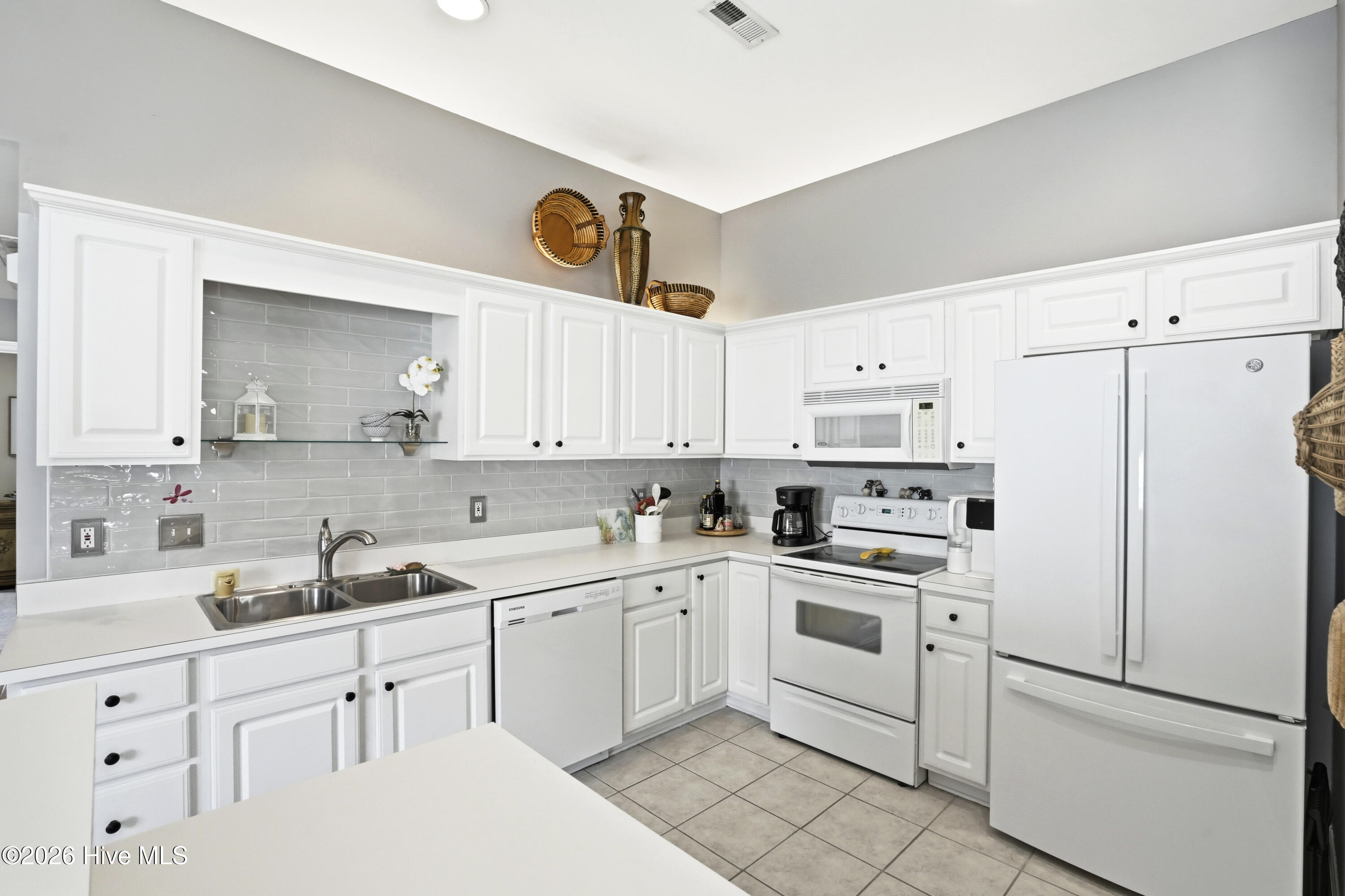 8855 Radcliff Drive Nw 13d Property Photo 4