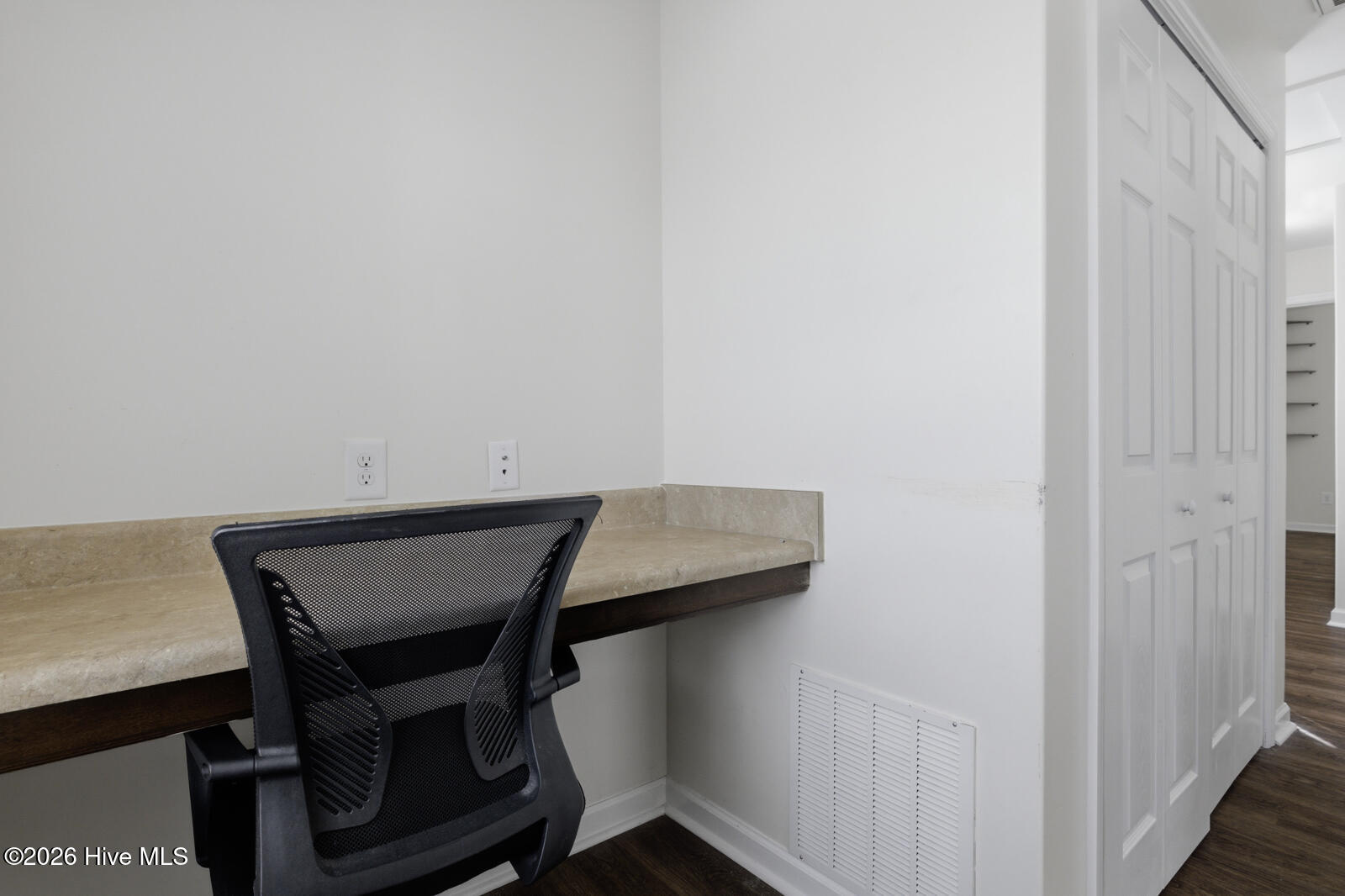 70 Thornbury Drive Property Photo 13