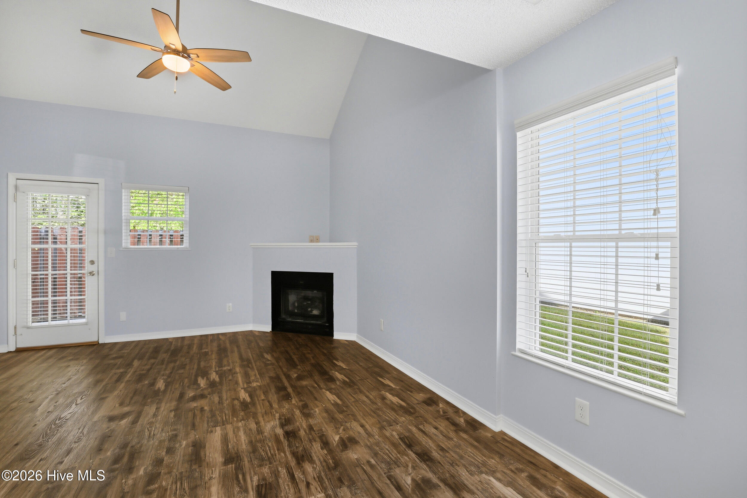 2113 Market Street Property Photo 6