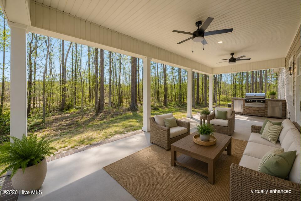 1001 Ecru Circle Property Photo 4