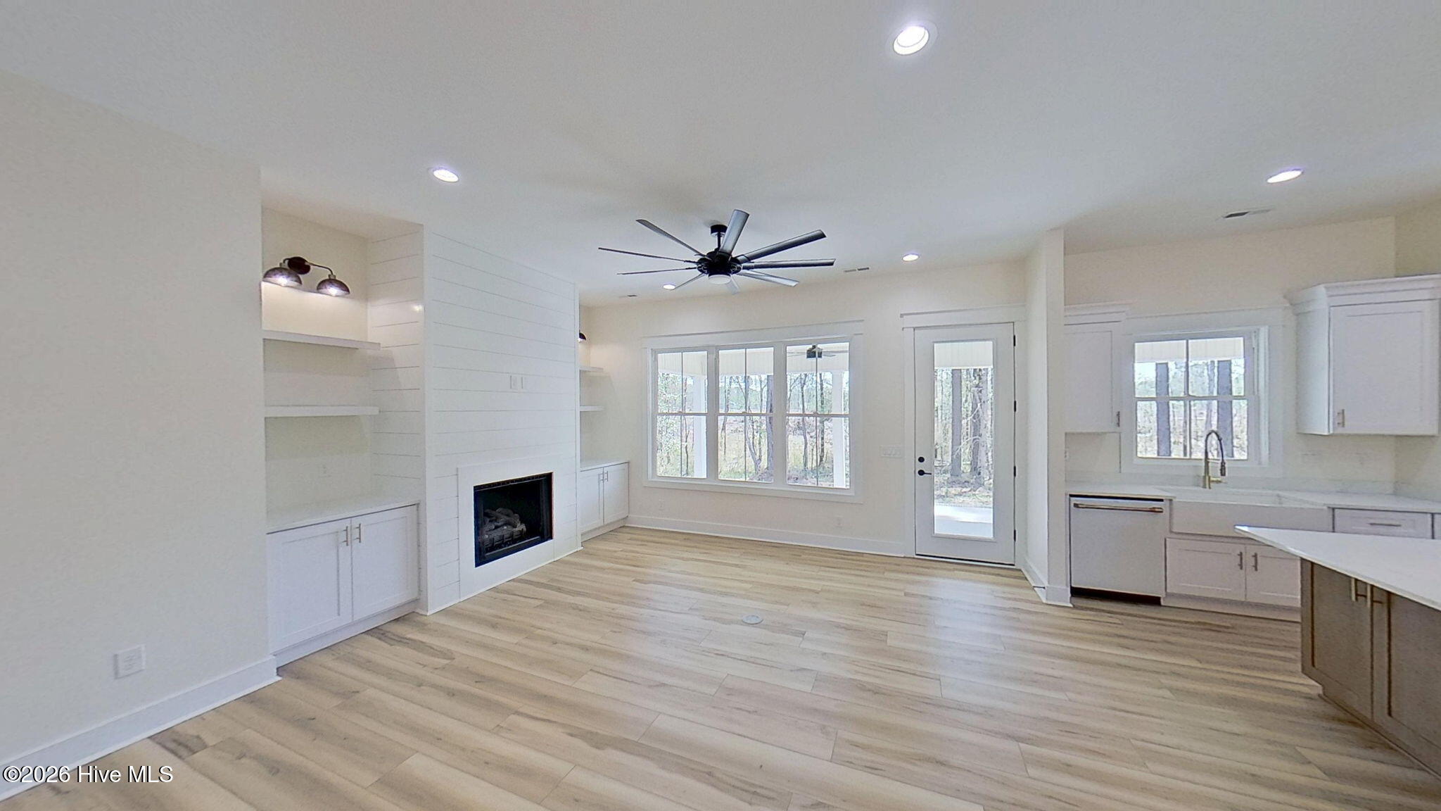 1001 Ecru Circle Property Photo 16