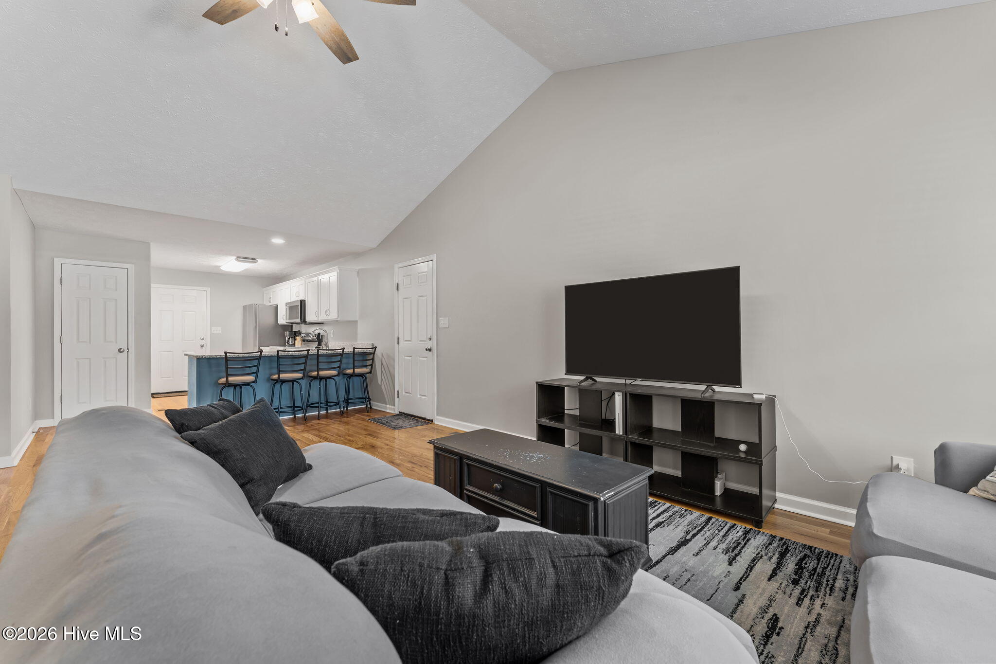106 Walnut Avenue Property Photo 7