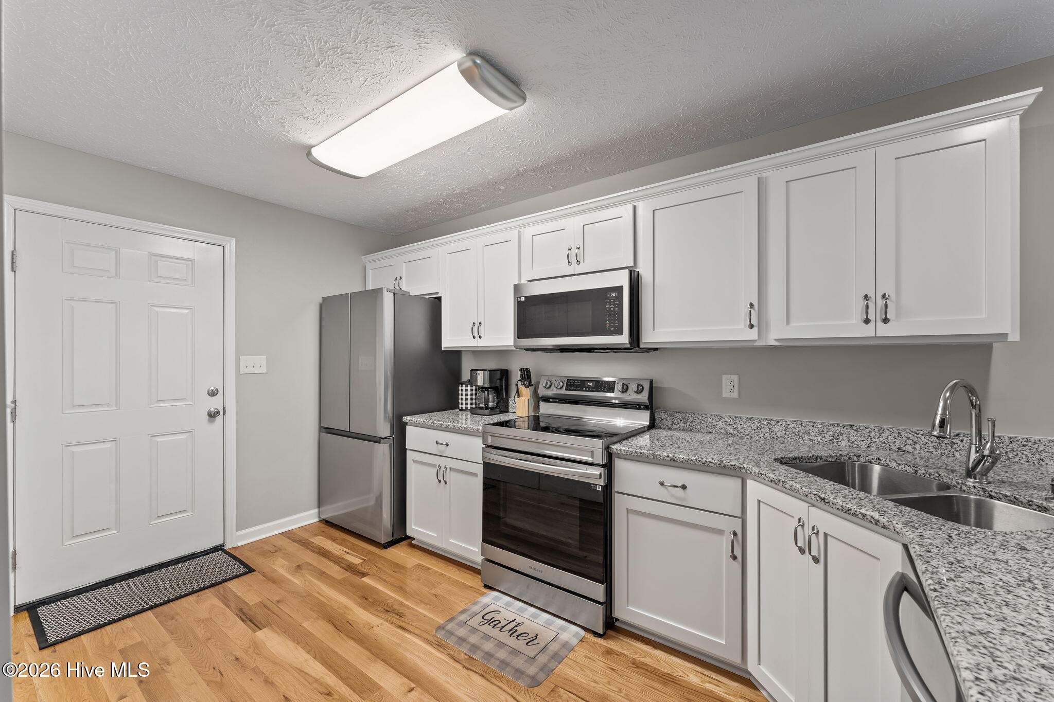 106 Walnut Avenue Property Photo 12