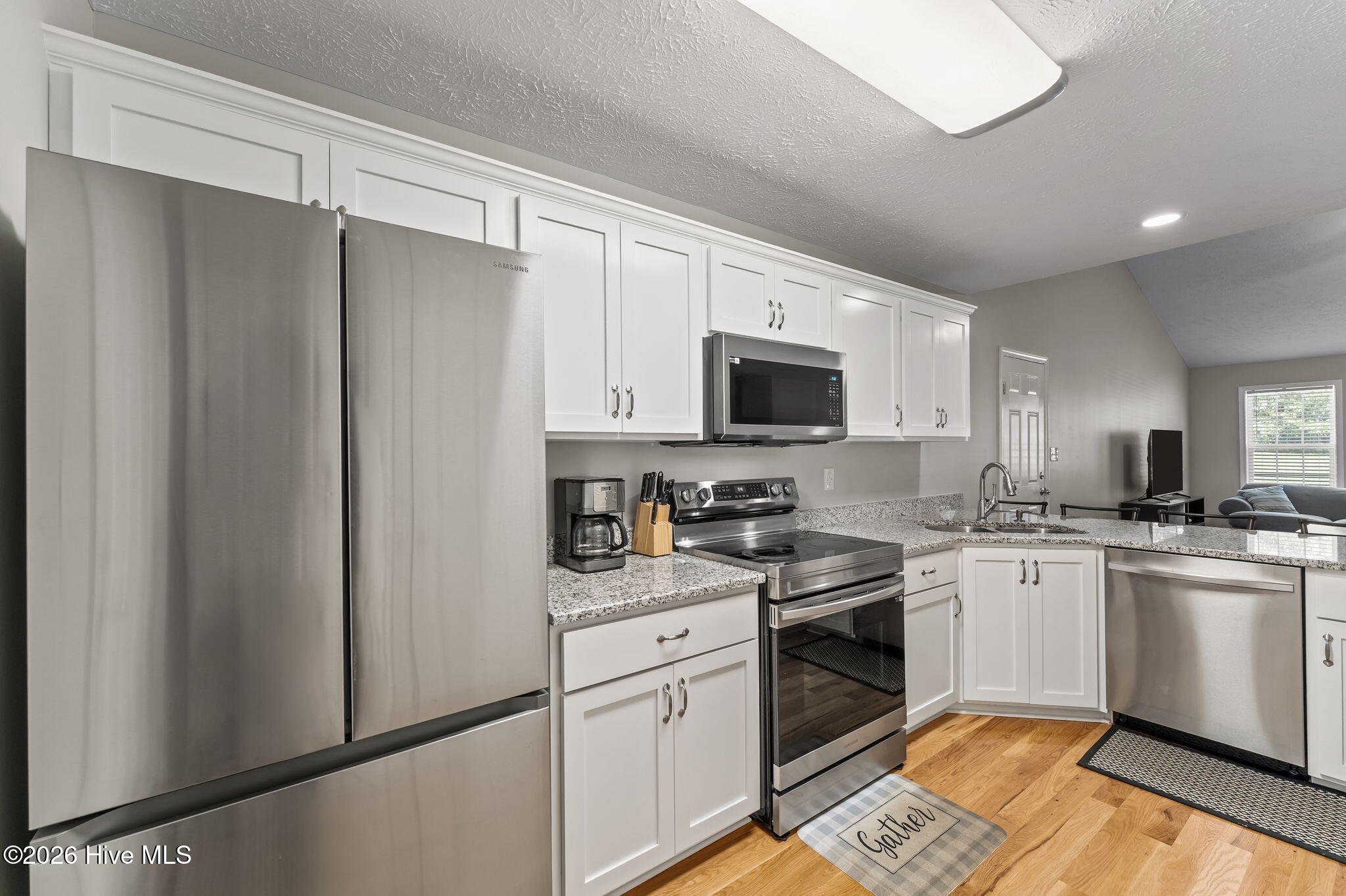 106 Walnut Avenue Property Photo 13