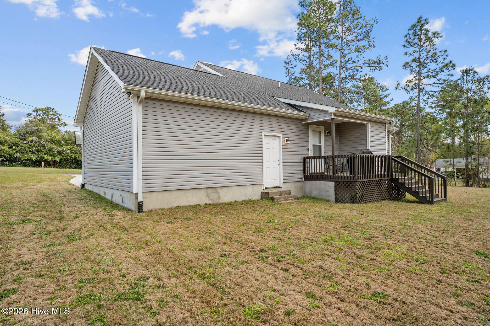 106 Walnut Avenue Property Photo 33