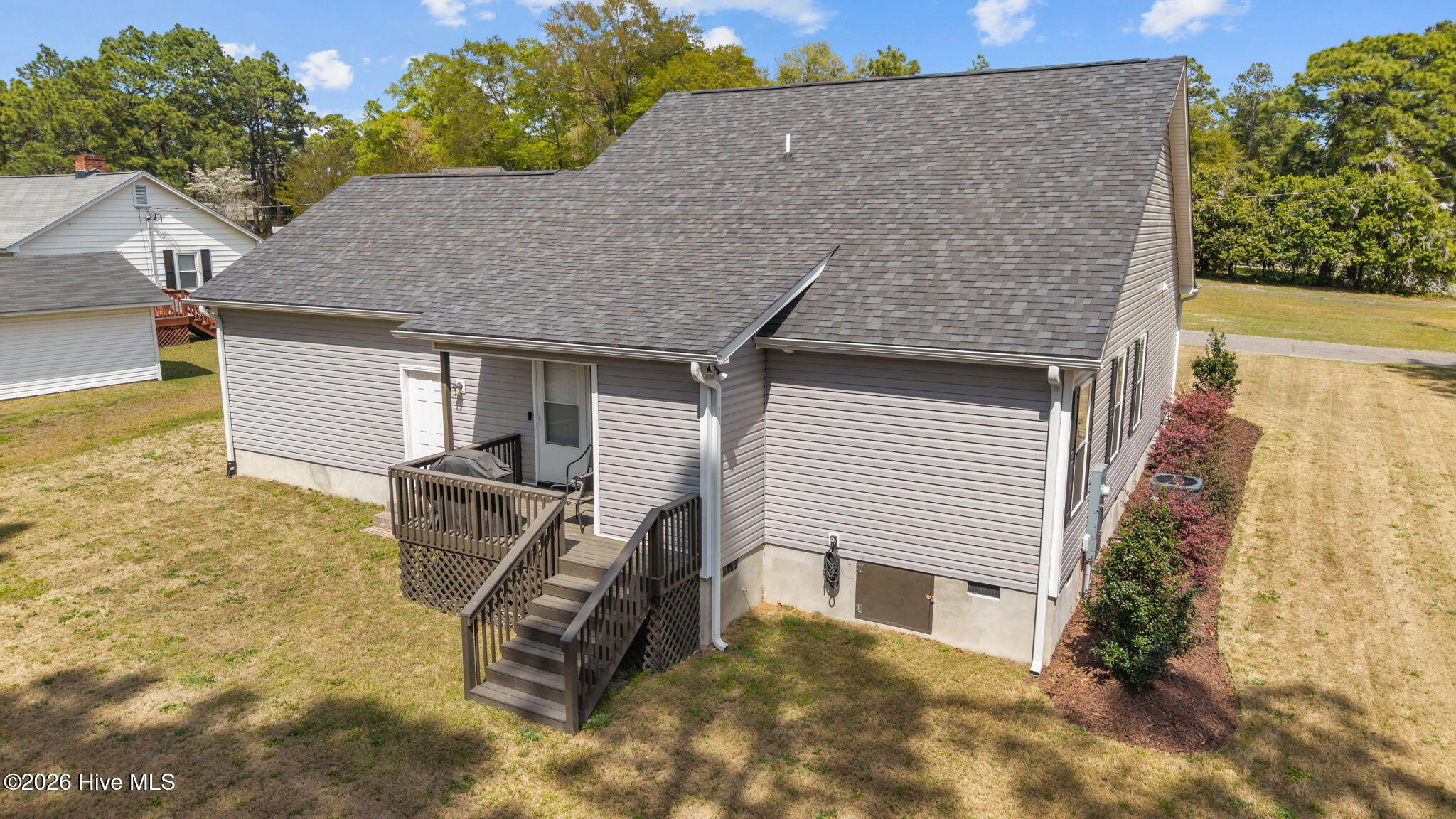 106 Walnut Avenue Property Photo 48