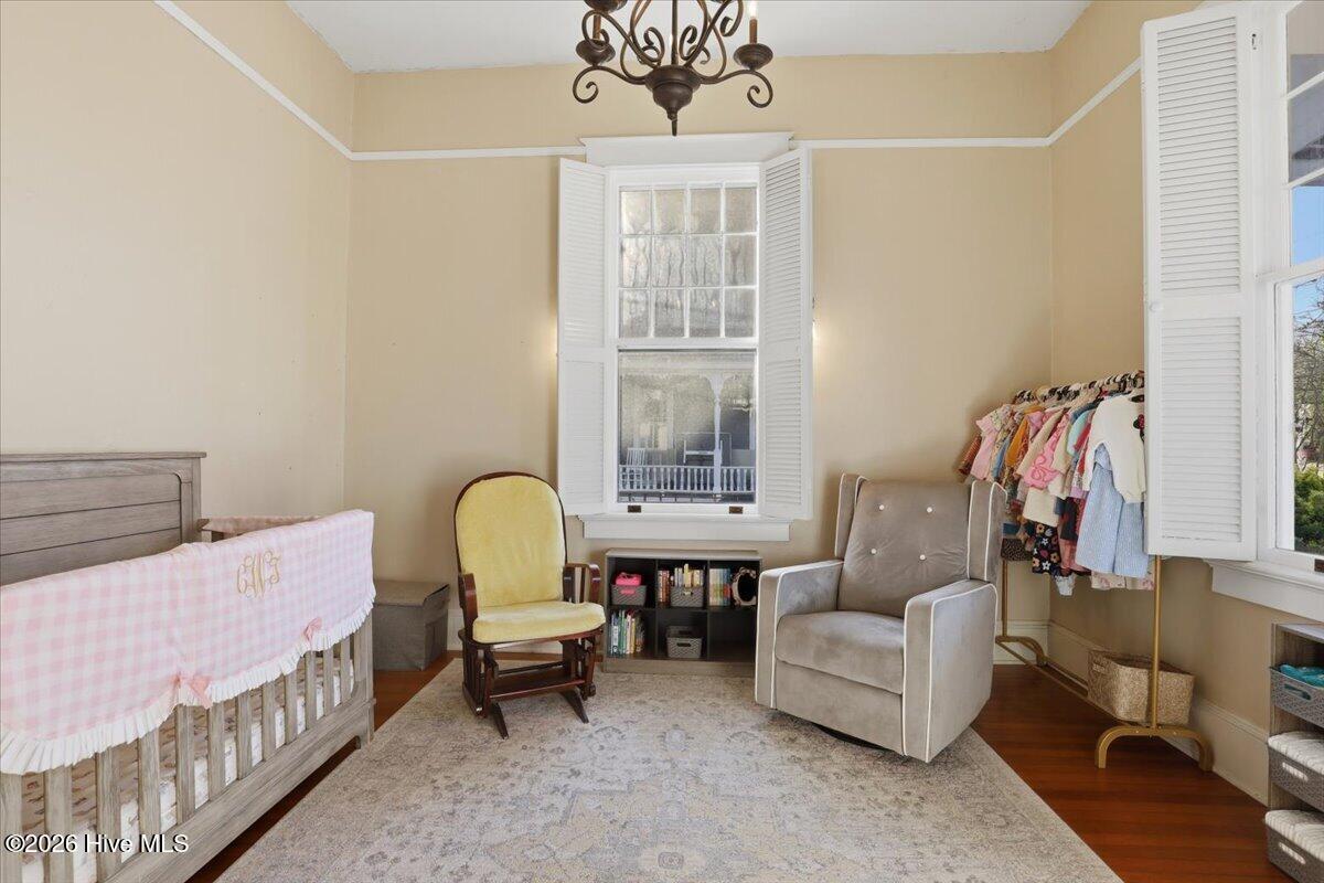 129 E Railroad Street Property Photo 22