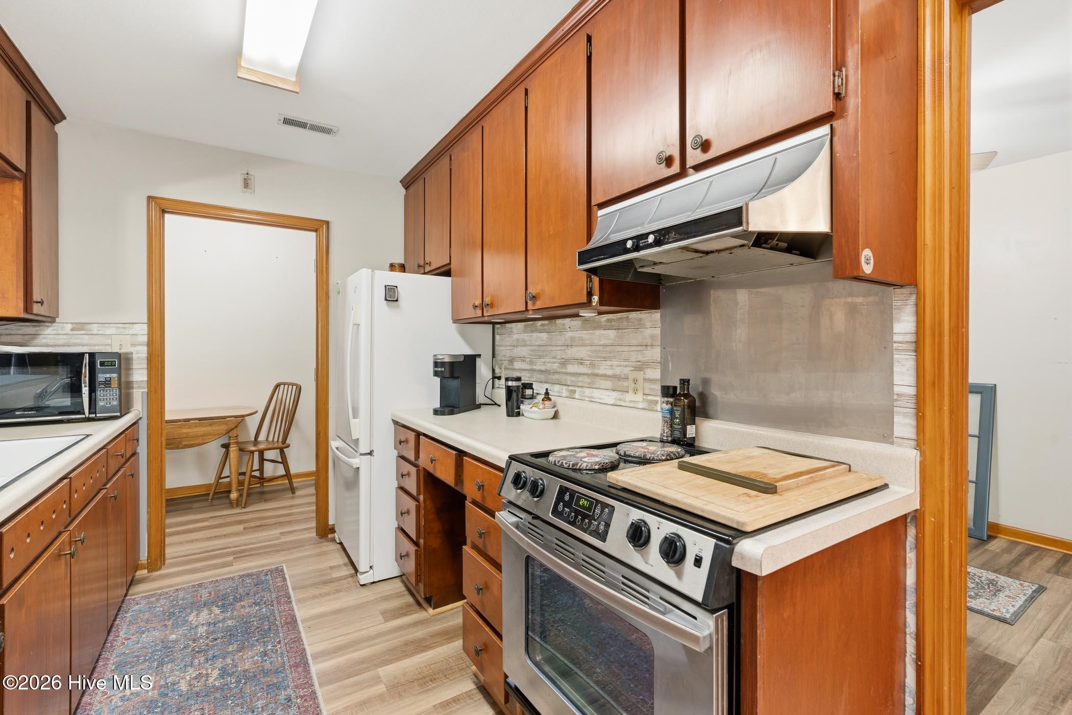 194 Poole Road Property Photo 8