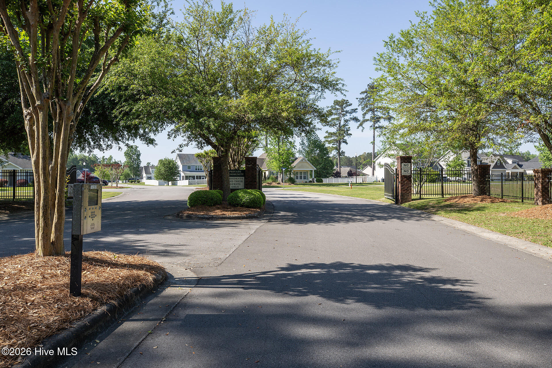 411 Jasmine Way Property Photo 4