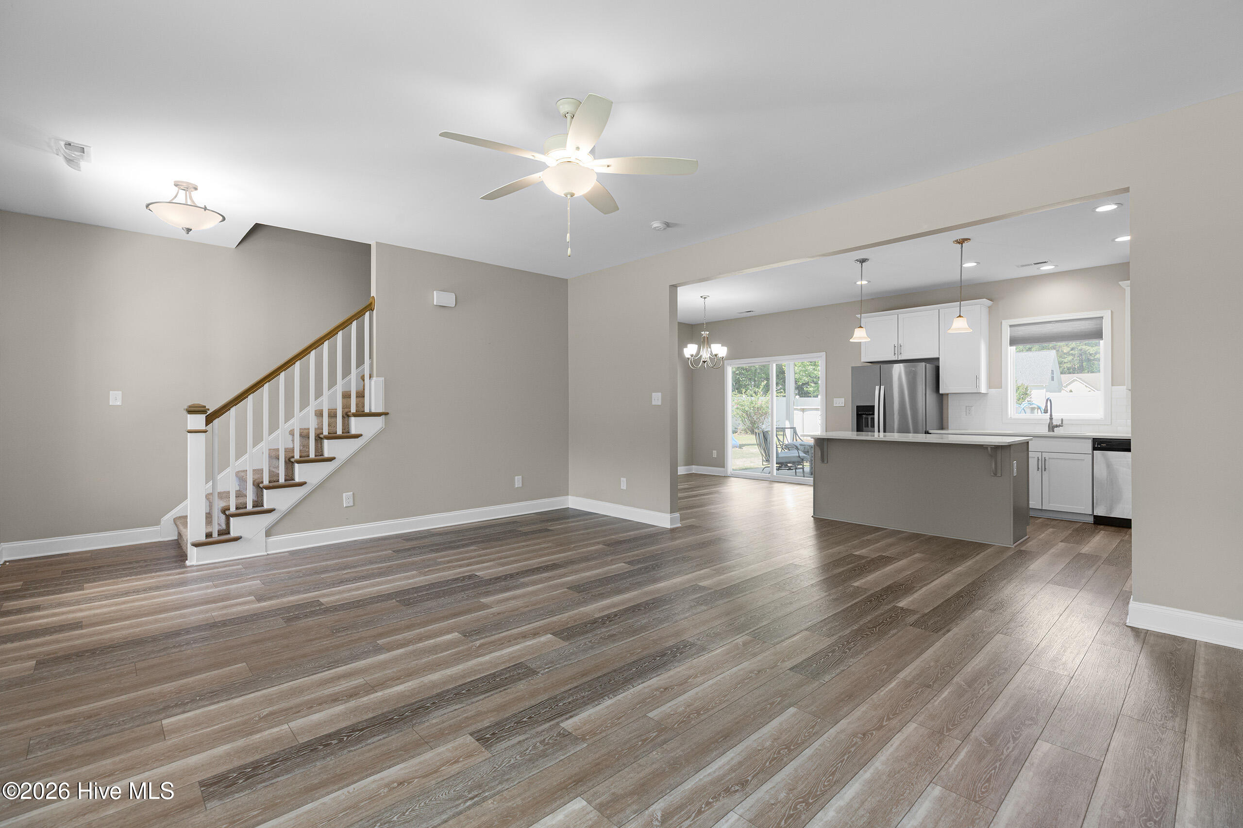 411 Jasmine Way Property Photo 10