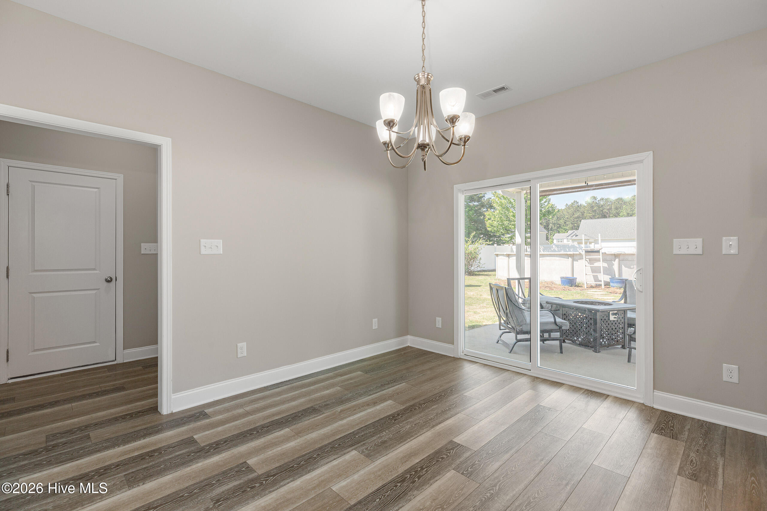411 Jasmine Way Property Photo 15