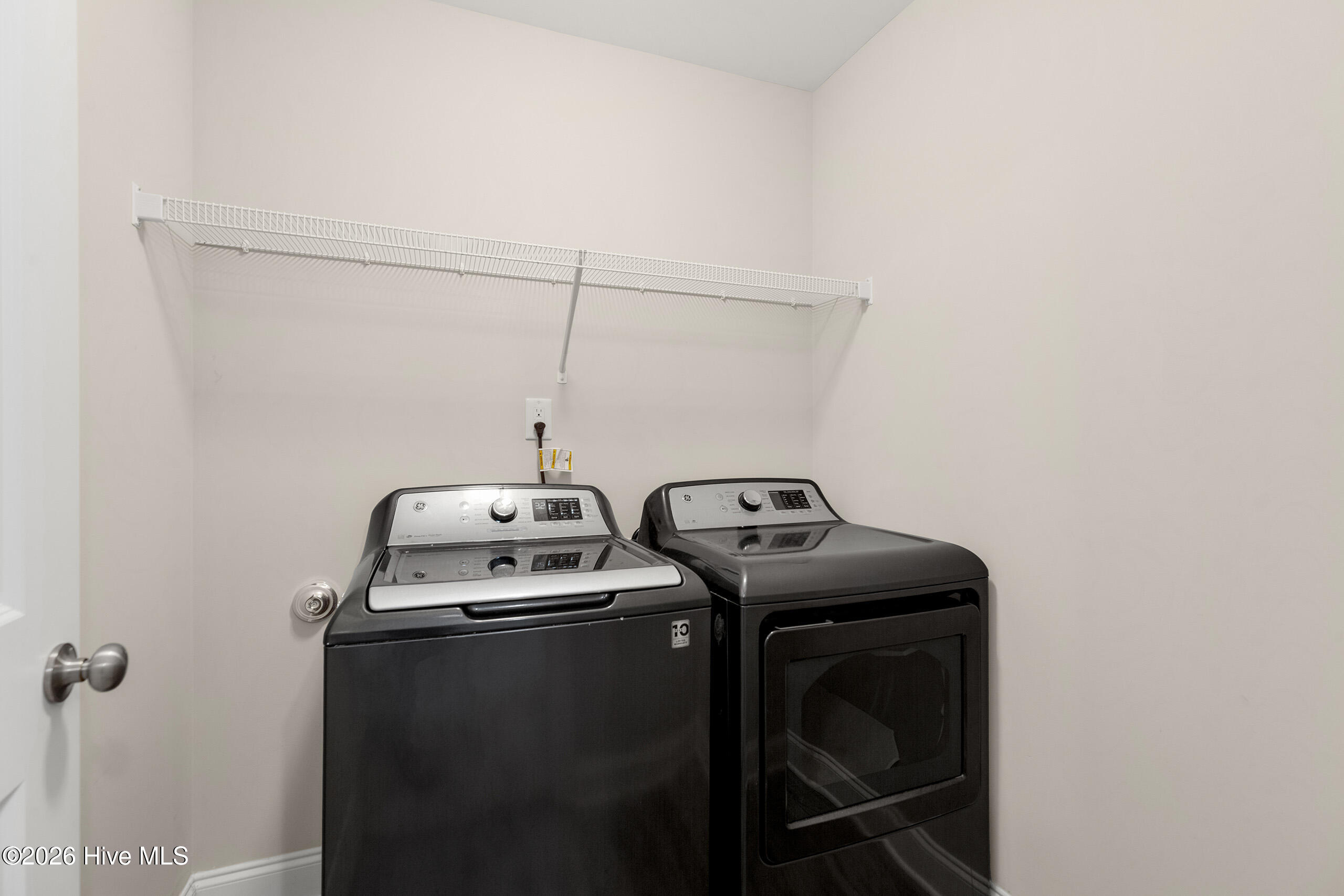 411 Jasmine Way Property Photo 34