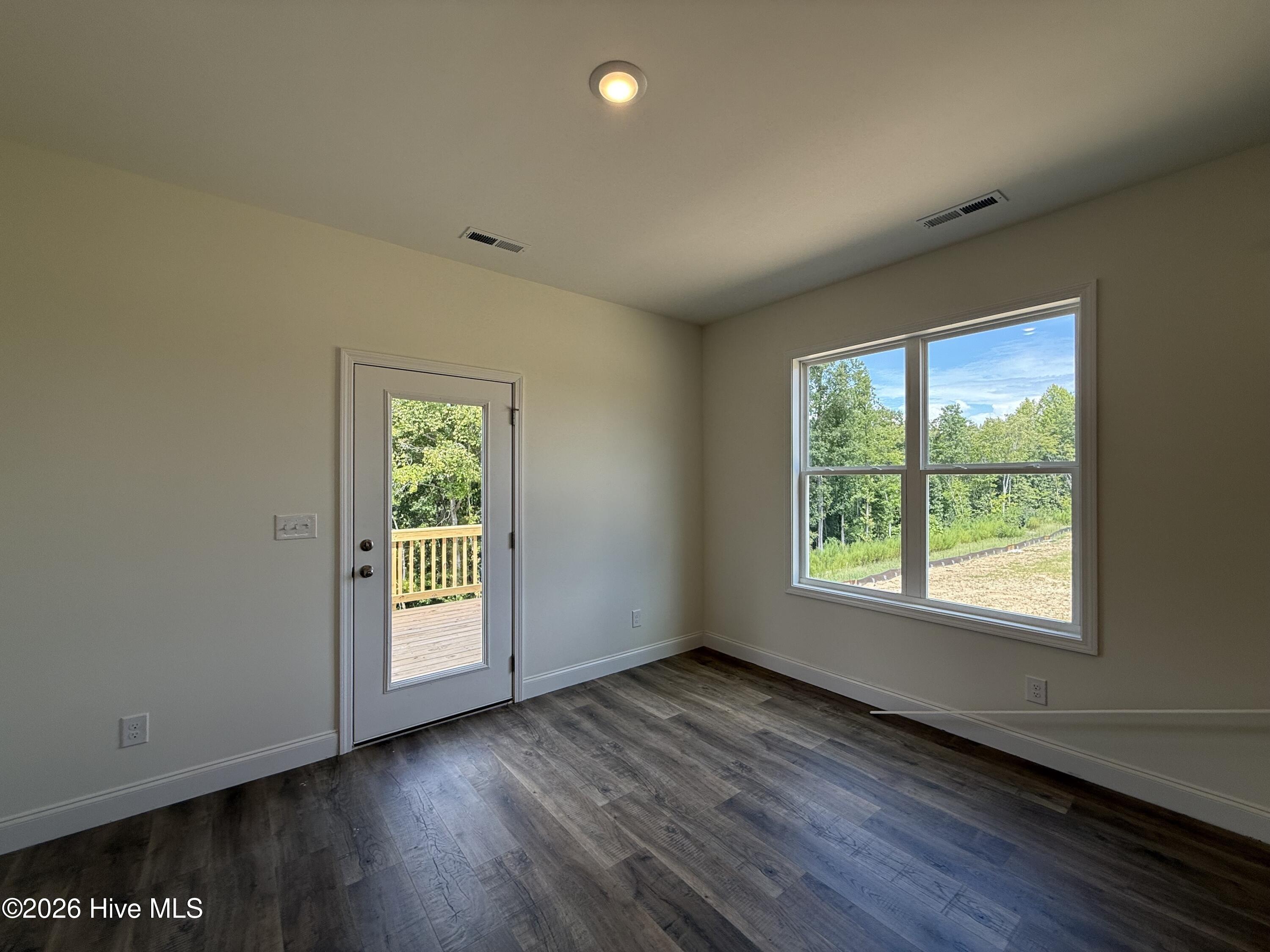 129 Cinnabar Street Property Photo 6