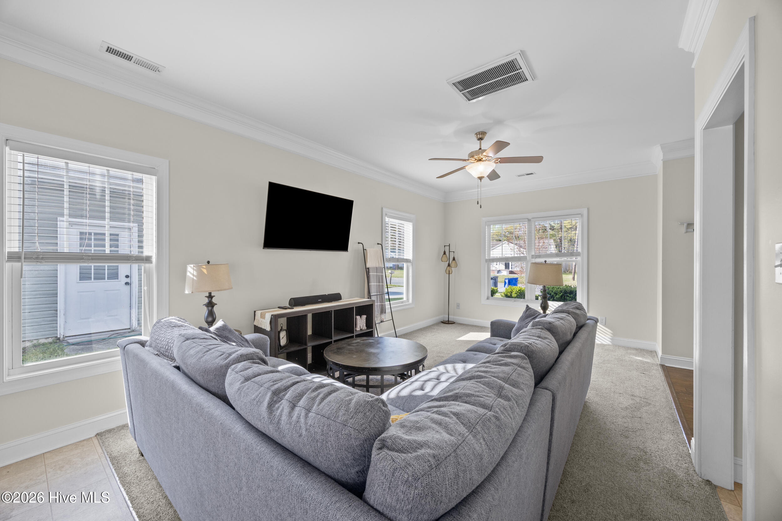 116 Thompson Street Property Photo 6