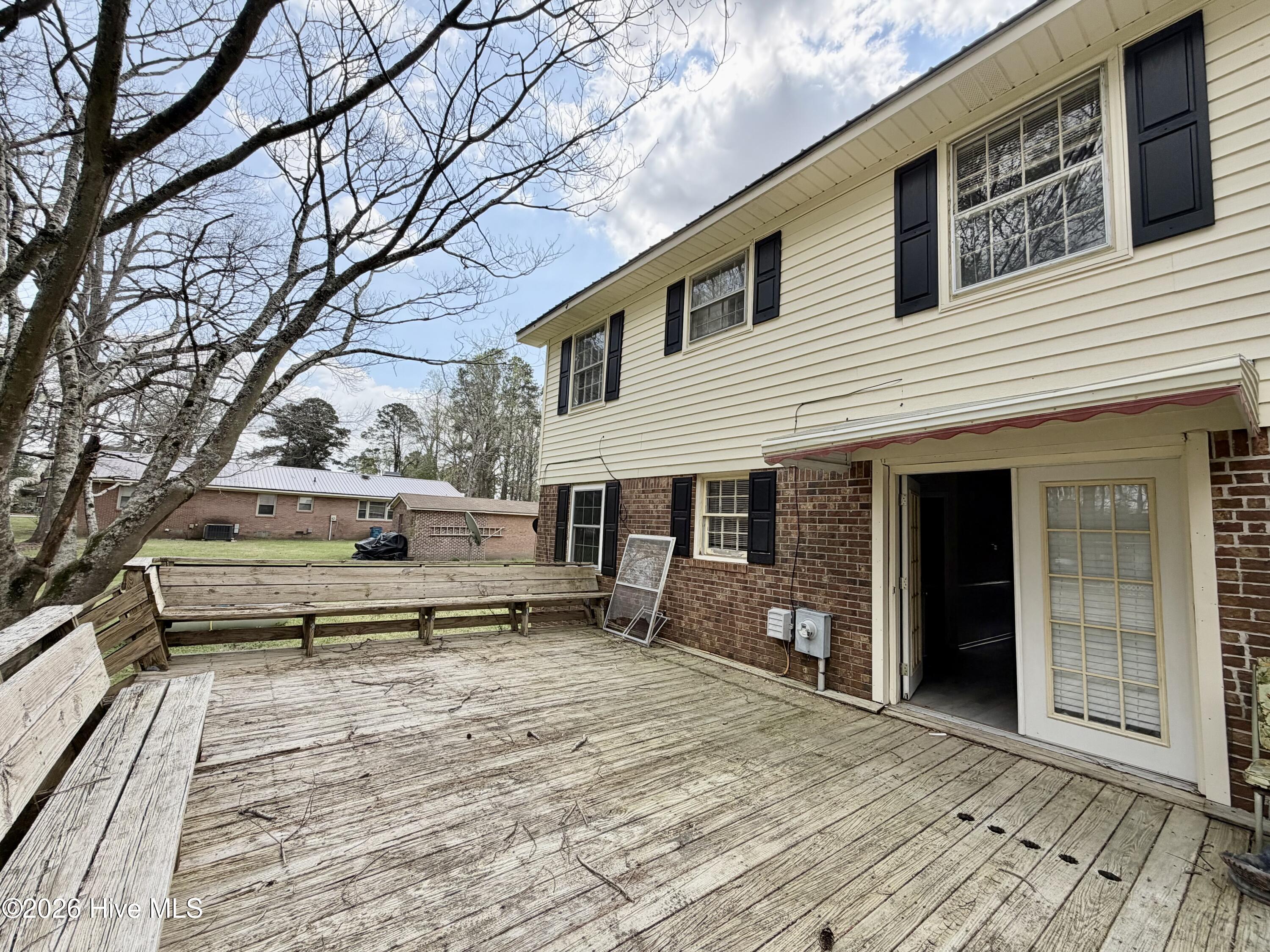 110 White Pine Drive Property Photo 3