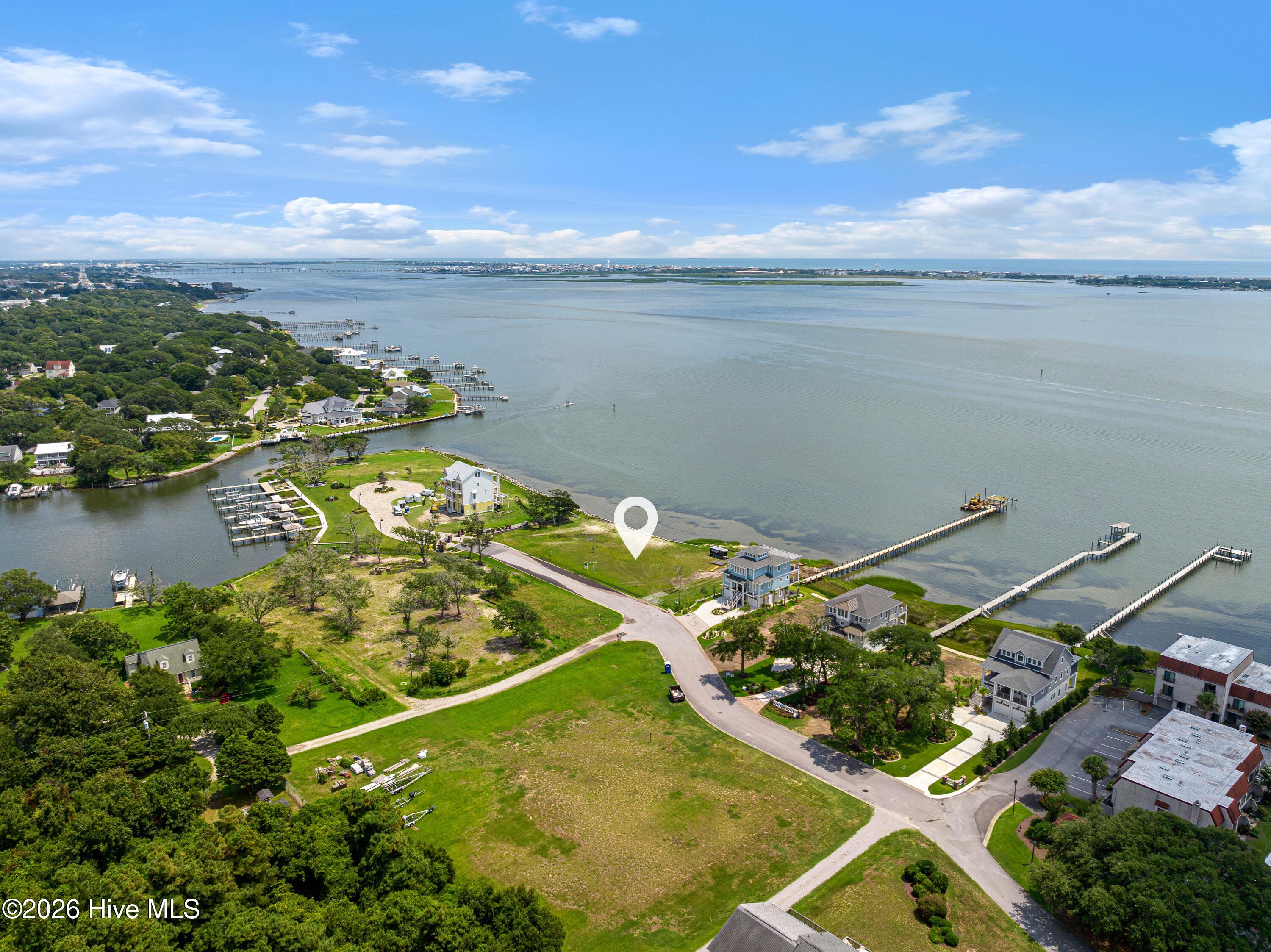 4729 S Shore Drive Property Photo 1
