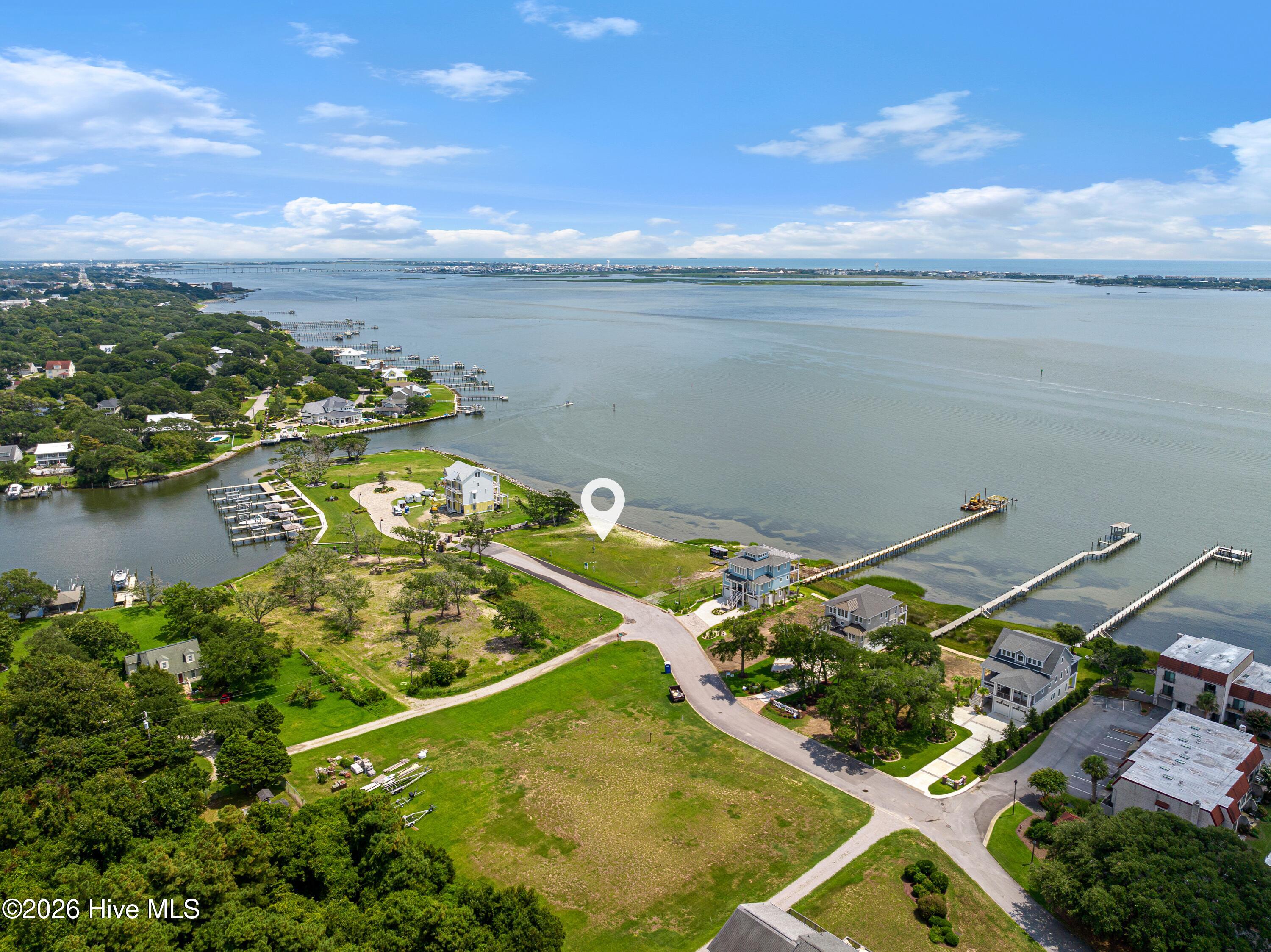 4729 S Shore Drive Property Photo 1